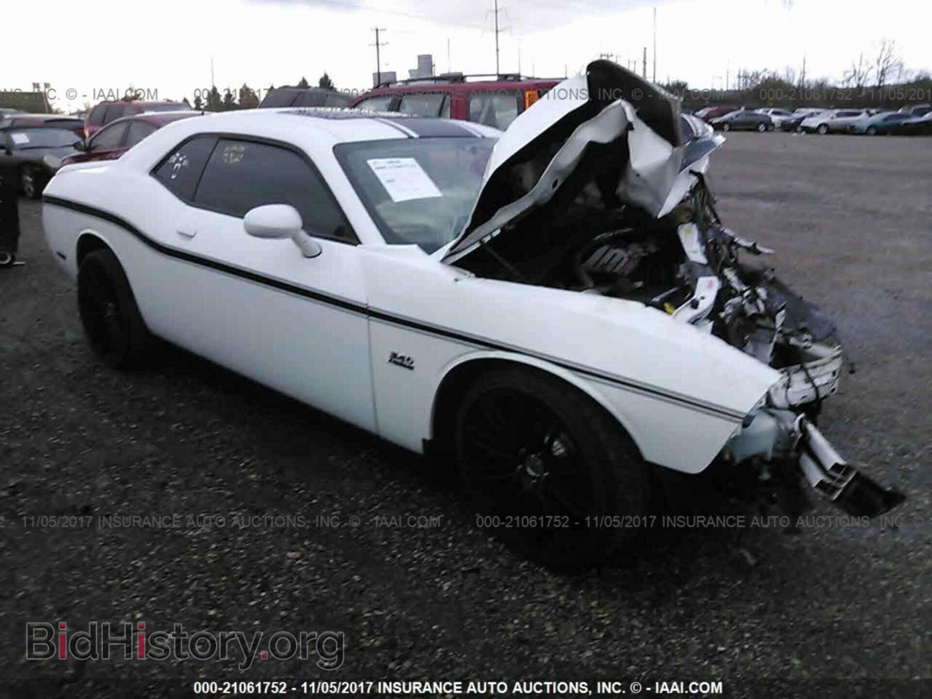 Photo 2C3CDYBT8CH269858 - Dodge Challenger 2012