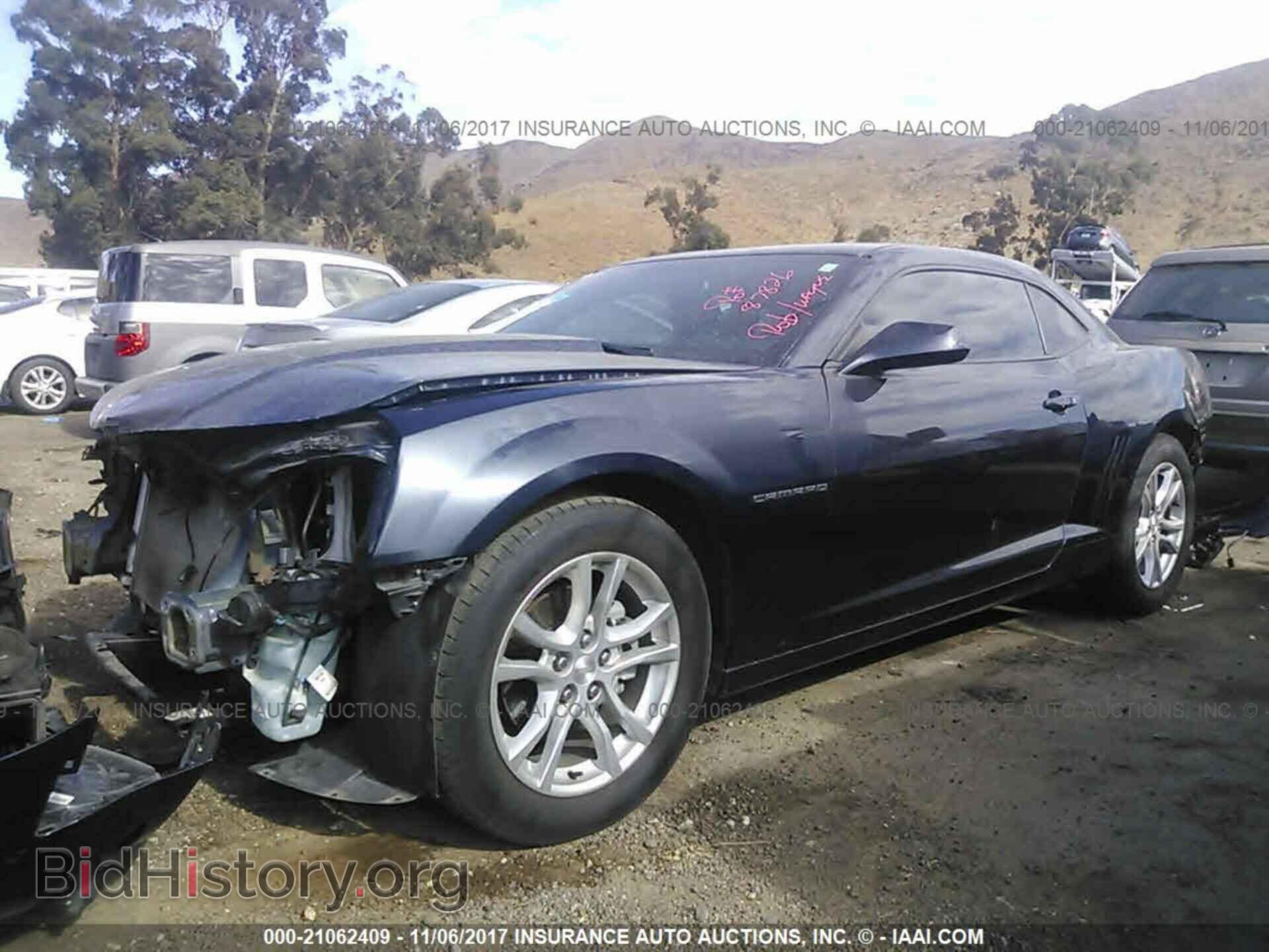 2015 Chevrolet Camaro - VIN: 2G1FA1E33F9167699 - Фото 2