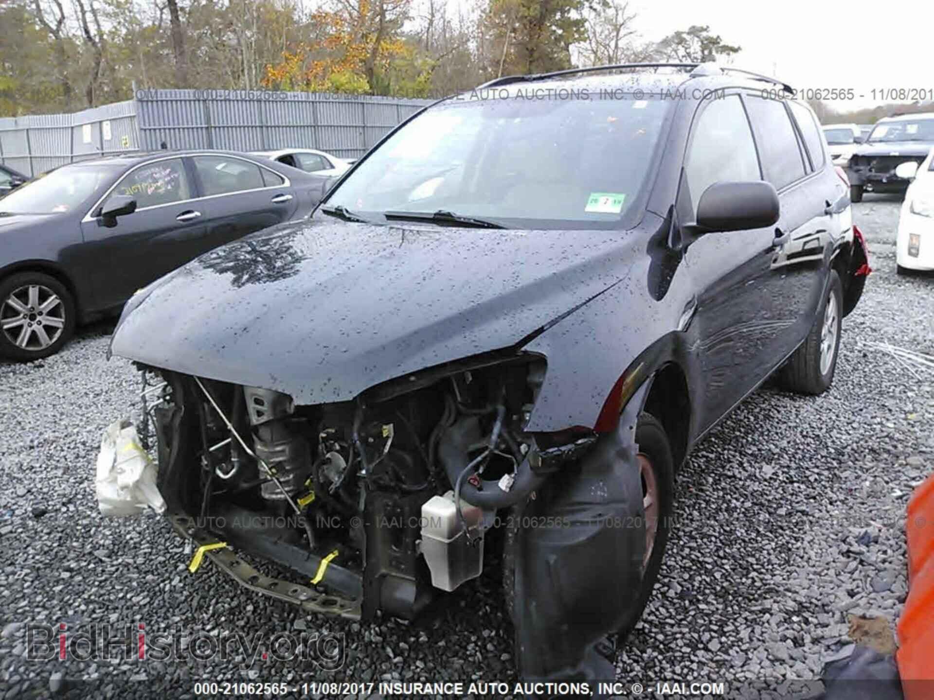 2011 Toyota Rav4 - VIN: 2T3JF4DV7BW119307 - Фото 2