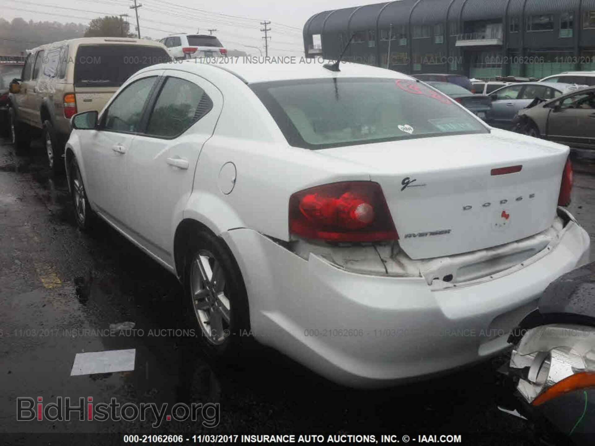 2012 Dodge Avenger - VIN: 1C3CDZCBXCN173586 - Фото 3