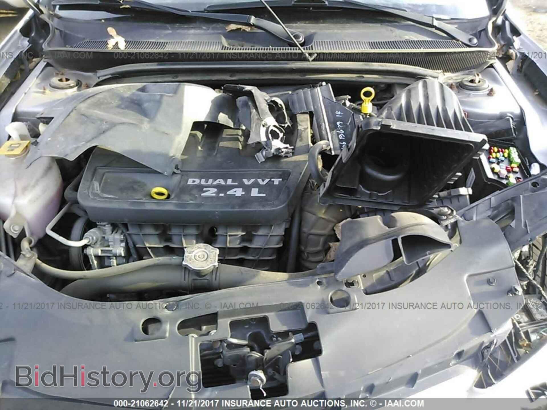 2013 Chrysler 200 - VIN: 1C3CCBBBXDN714682 - Фото 10