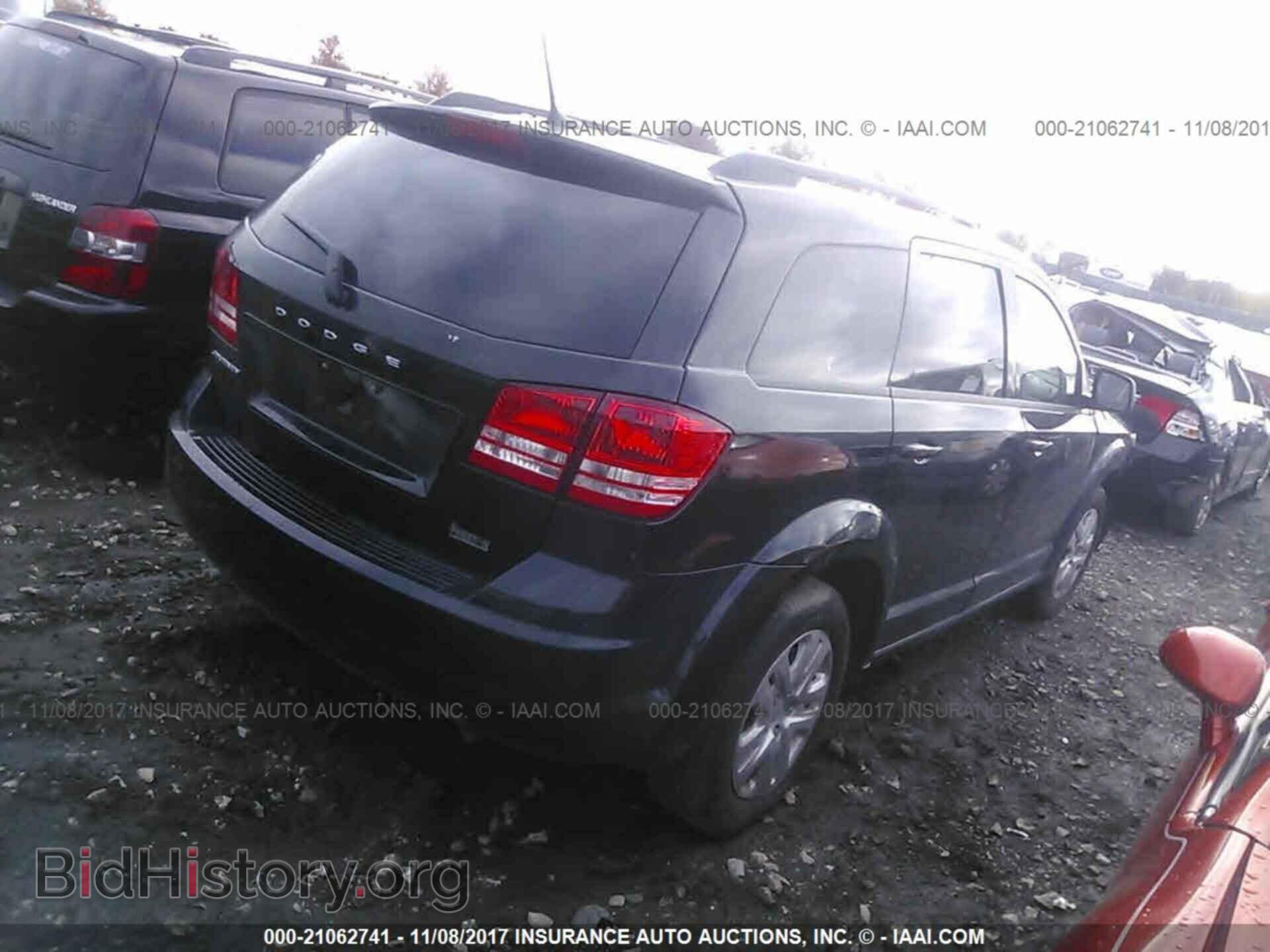 2017 Dodge Journey - VIN: 3C4PDCAB7HT599742 - Фото 4