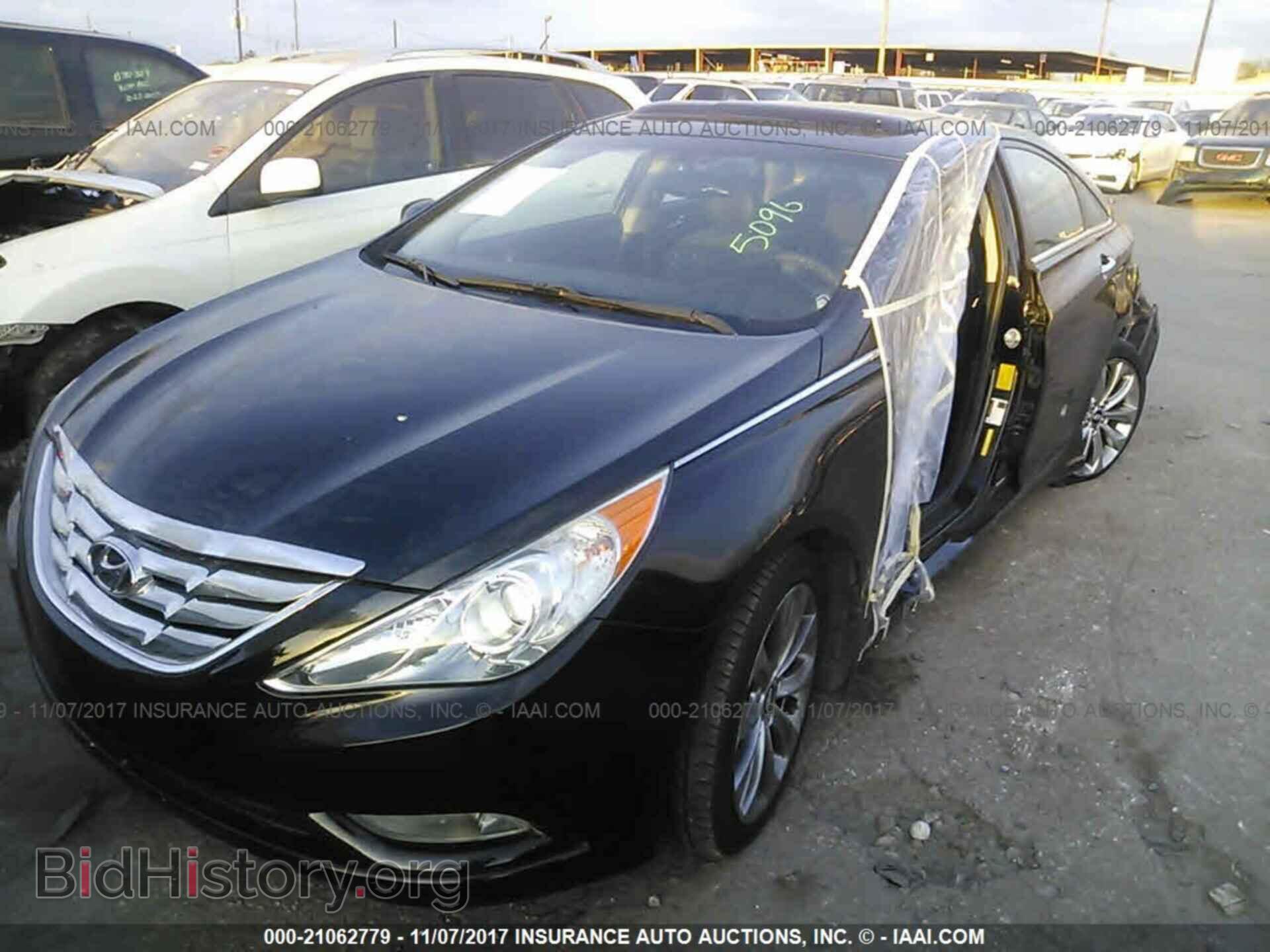 2012 Hyundai Sonata - VIN: 5NPEC4AC4CH423930 - Фото 2