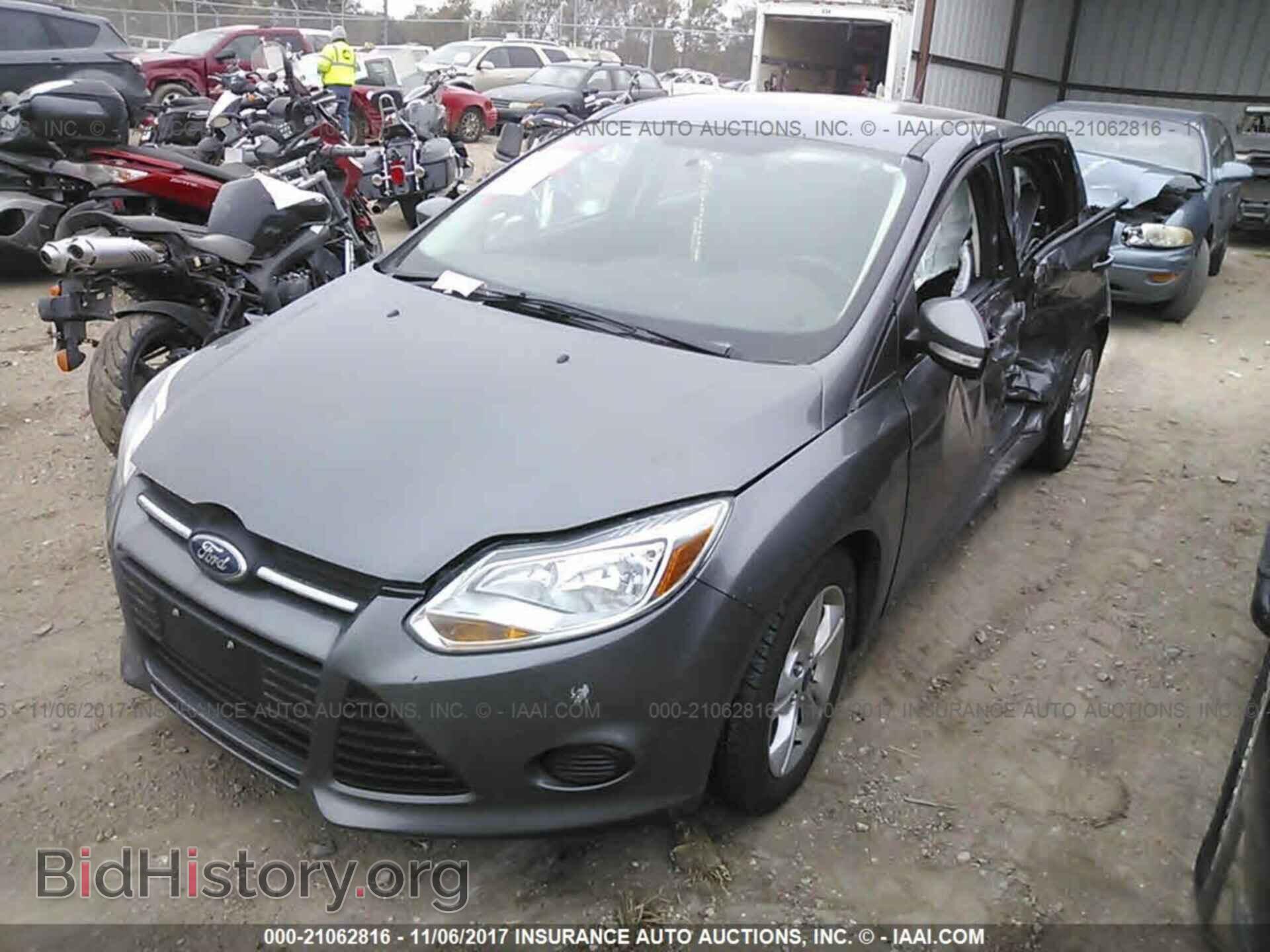 2013 Ford Focus - VIN: 1FADP3K25DL381609 - Фото 2