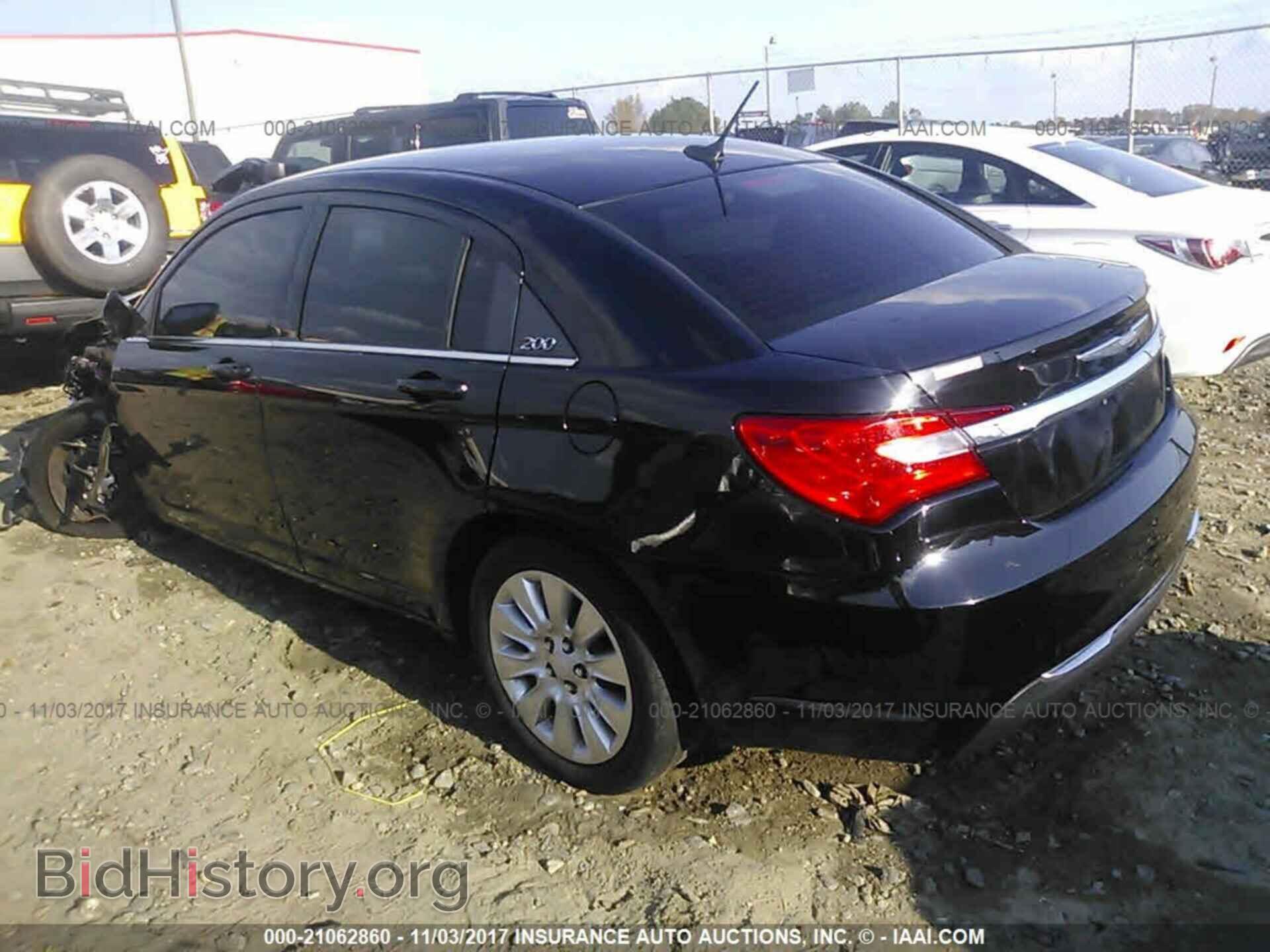 2014 Chrysler 200 - VIN: 1C3CCBAB5EN170739 - Фото 3