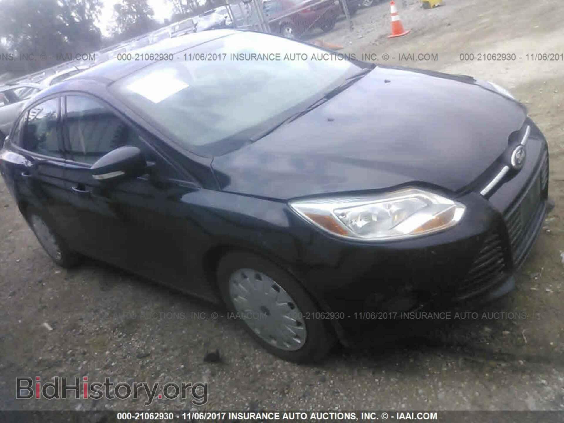 Photo 1FADP3F29EL379602 - Ford Focus 2014