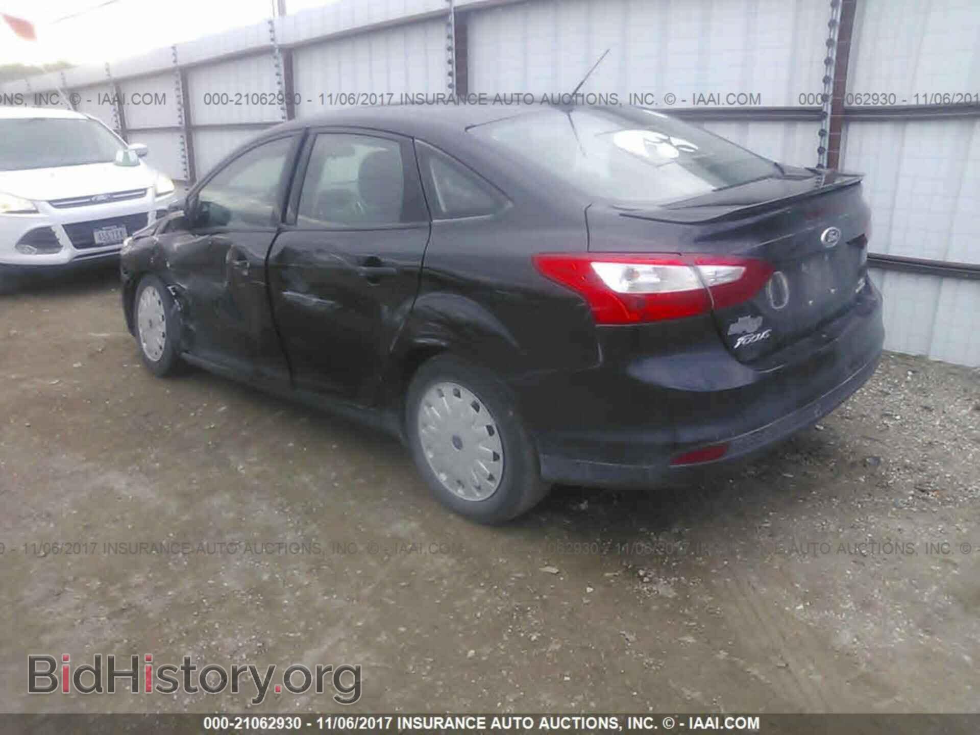 2014 Ford Focus - VIN: 1FADP3F29EL379602 - Photo 3