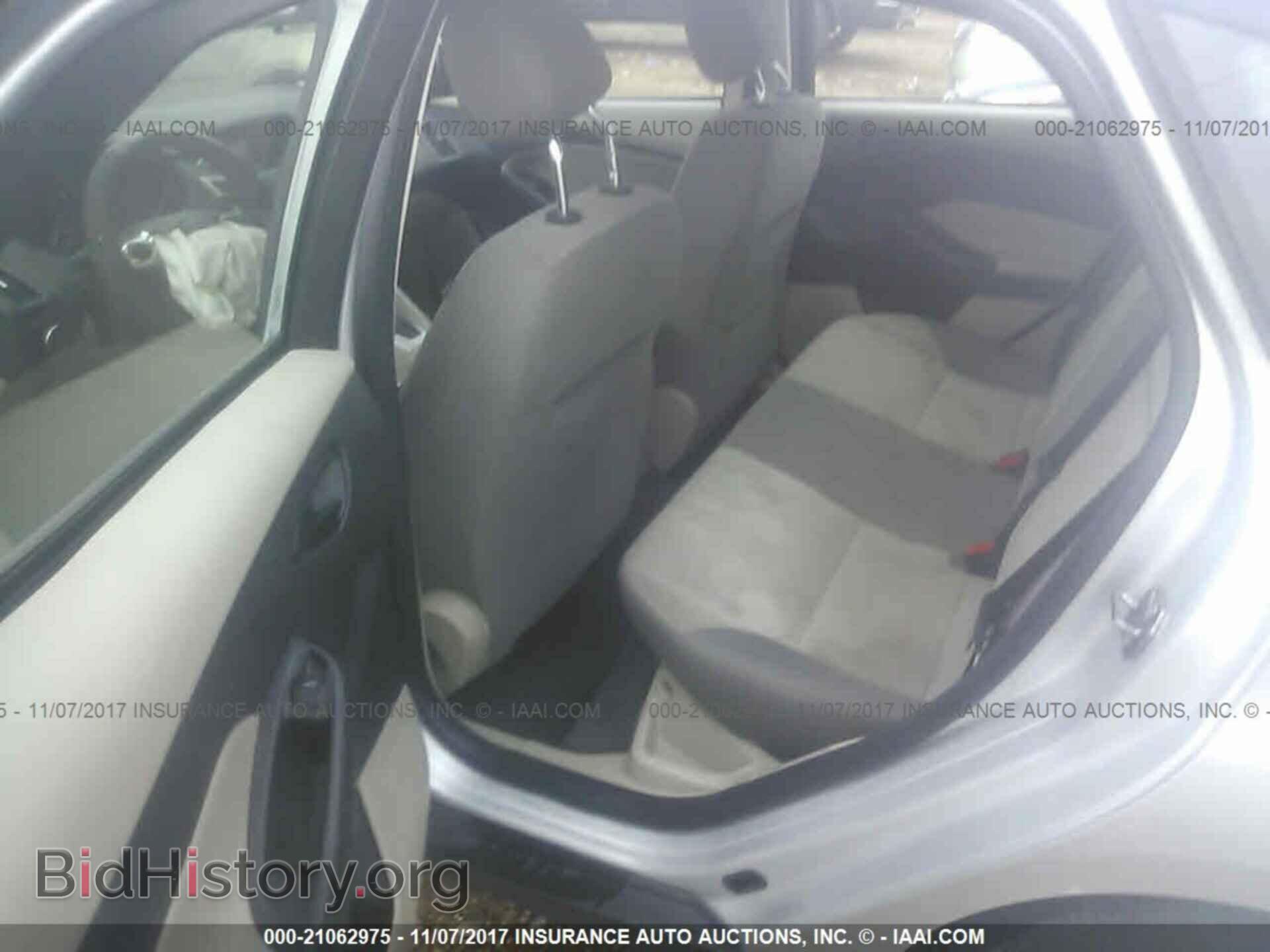 2012 Ford Focus - VIN: 1FAHP3F2XCL341634 - Photo 8
