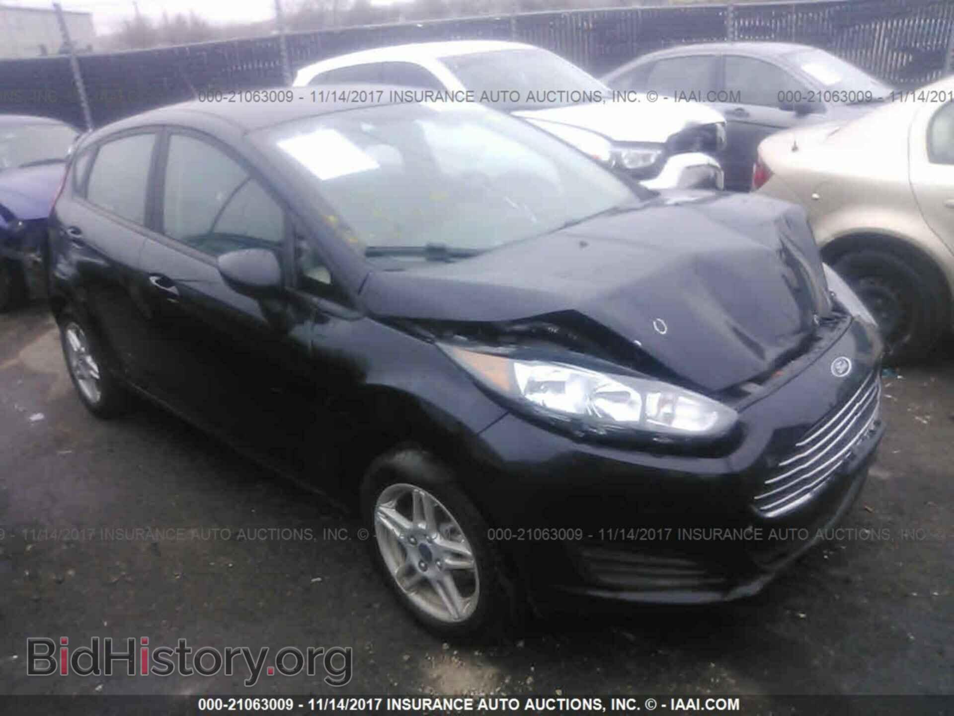 Photo 3FADP4EJ0HM103990 - Ford Fiesta 2017