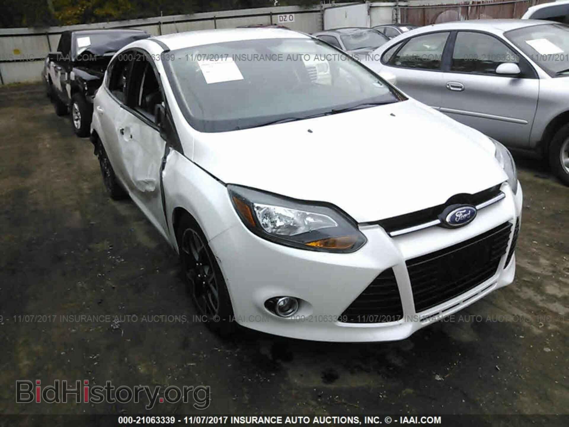 Photo 1FAHP3N29CL205884 - Ford Focus 2012