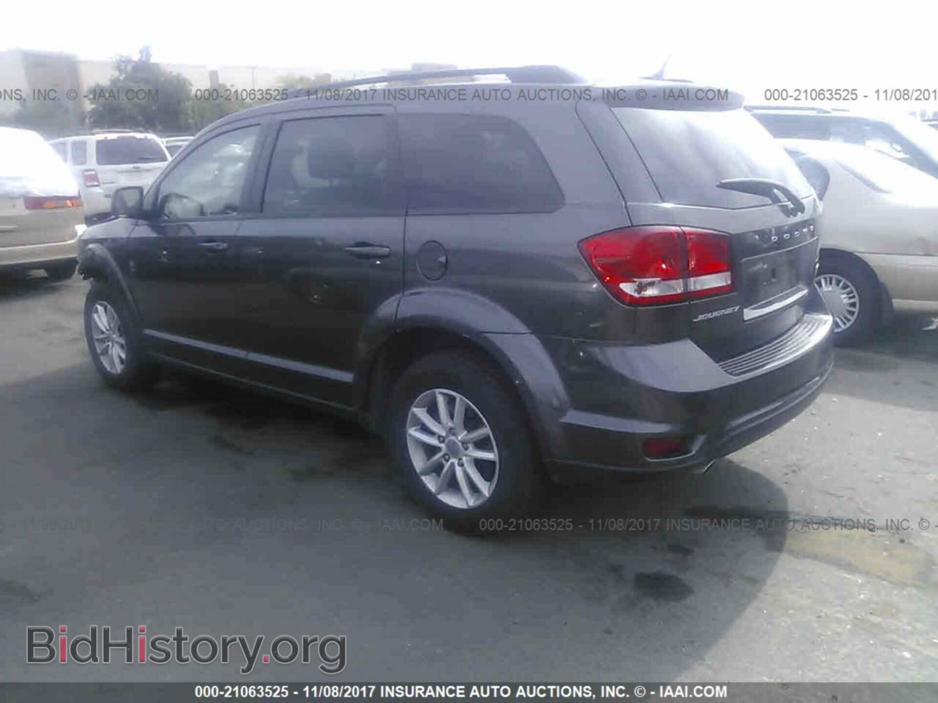 2016 Dodge Journey - VIN: 3C4PDCBG8GT135125 - Фото 3