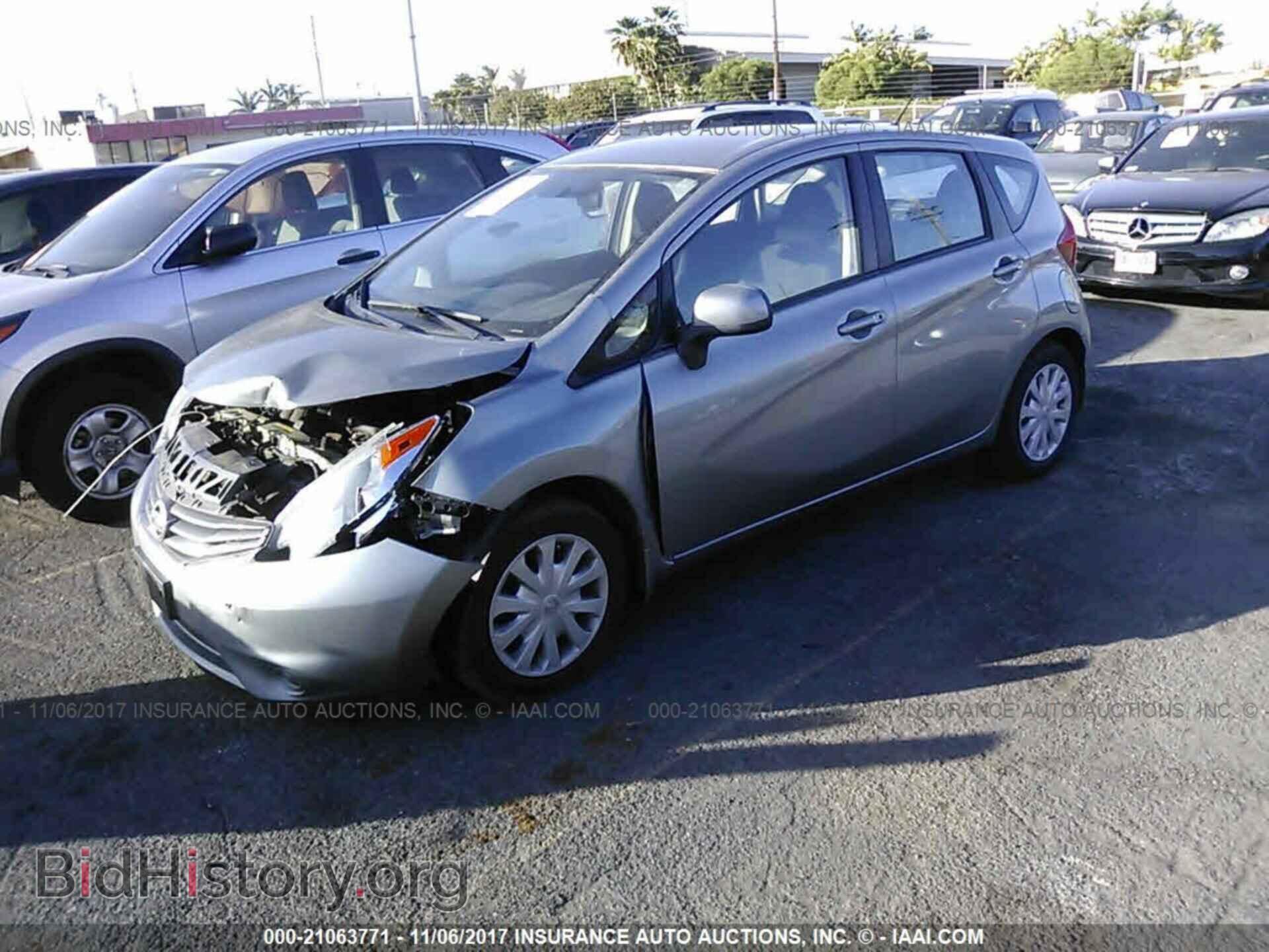 2014 Nissan Versa note - VIN: 3N1CE2CP2EL438051 - Photo 2
