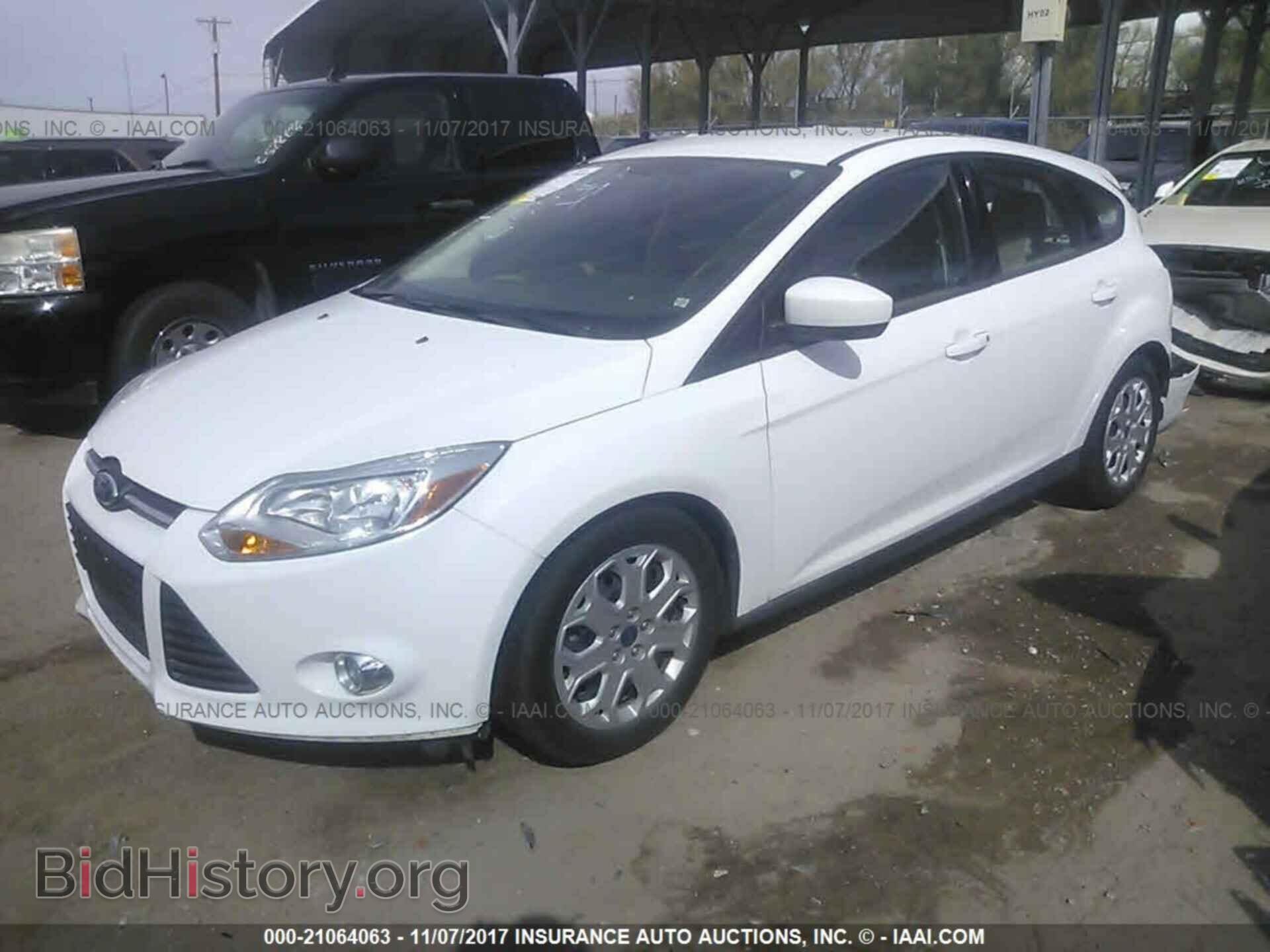 2012 Ford Focus - VIN: 1FAHP3K21CL273455 - Photo 2