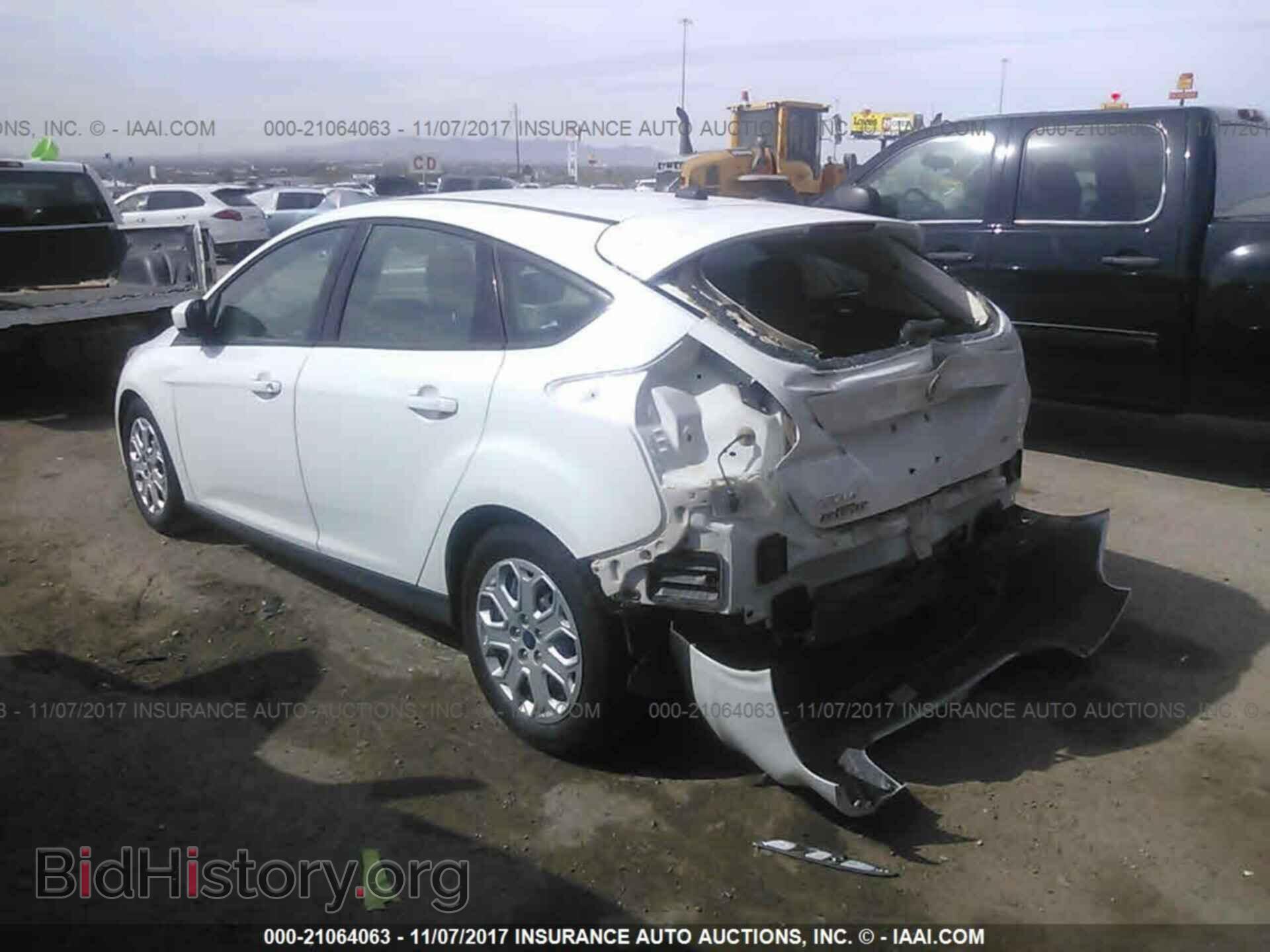 2012 Ford Focus - VIN: 1FAHP3K21CL273455 - Photo 3