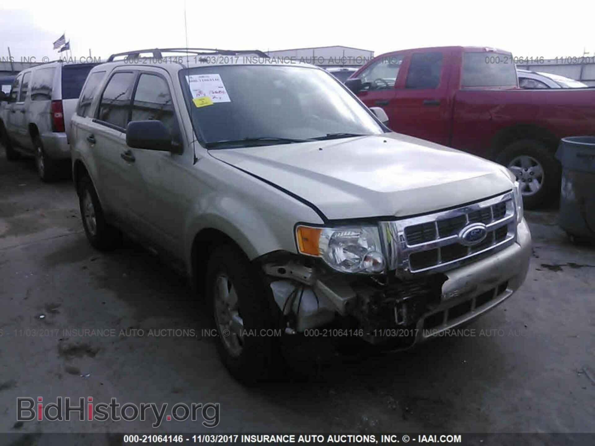 Photo 1FMCU0D77CKA28746 - Ford Escape 2012