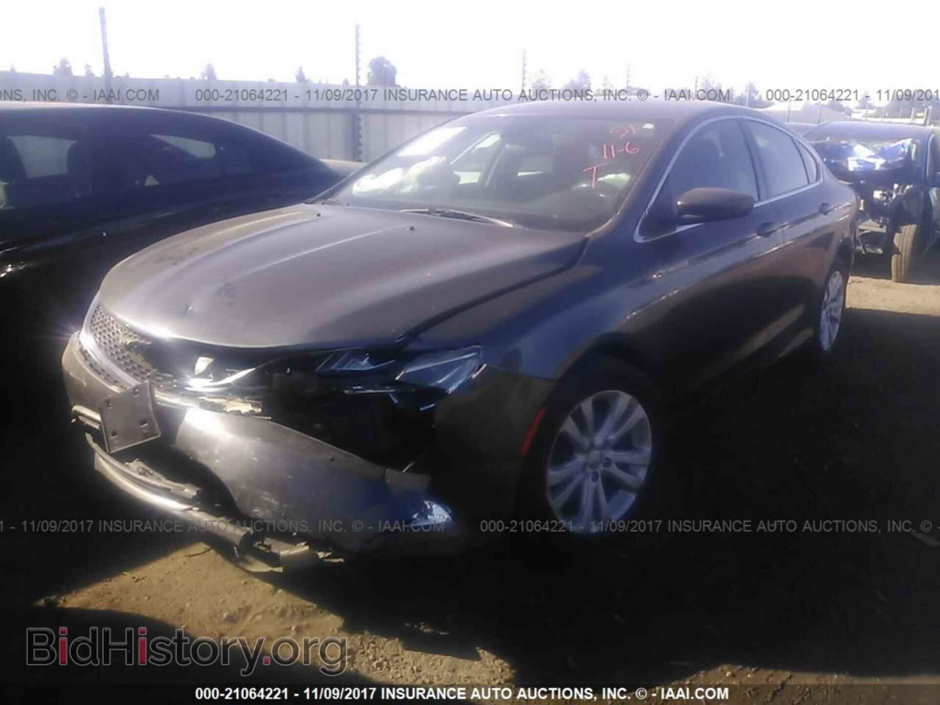 2015 Chrysler 200 - VIN: 1C3CCCAB6FN617070 - Фото 2
