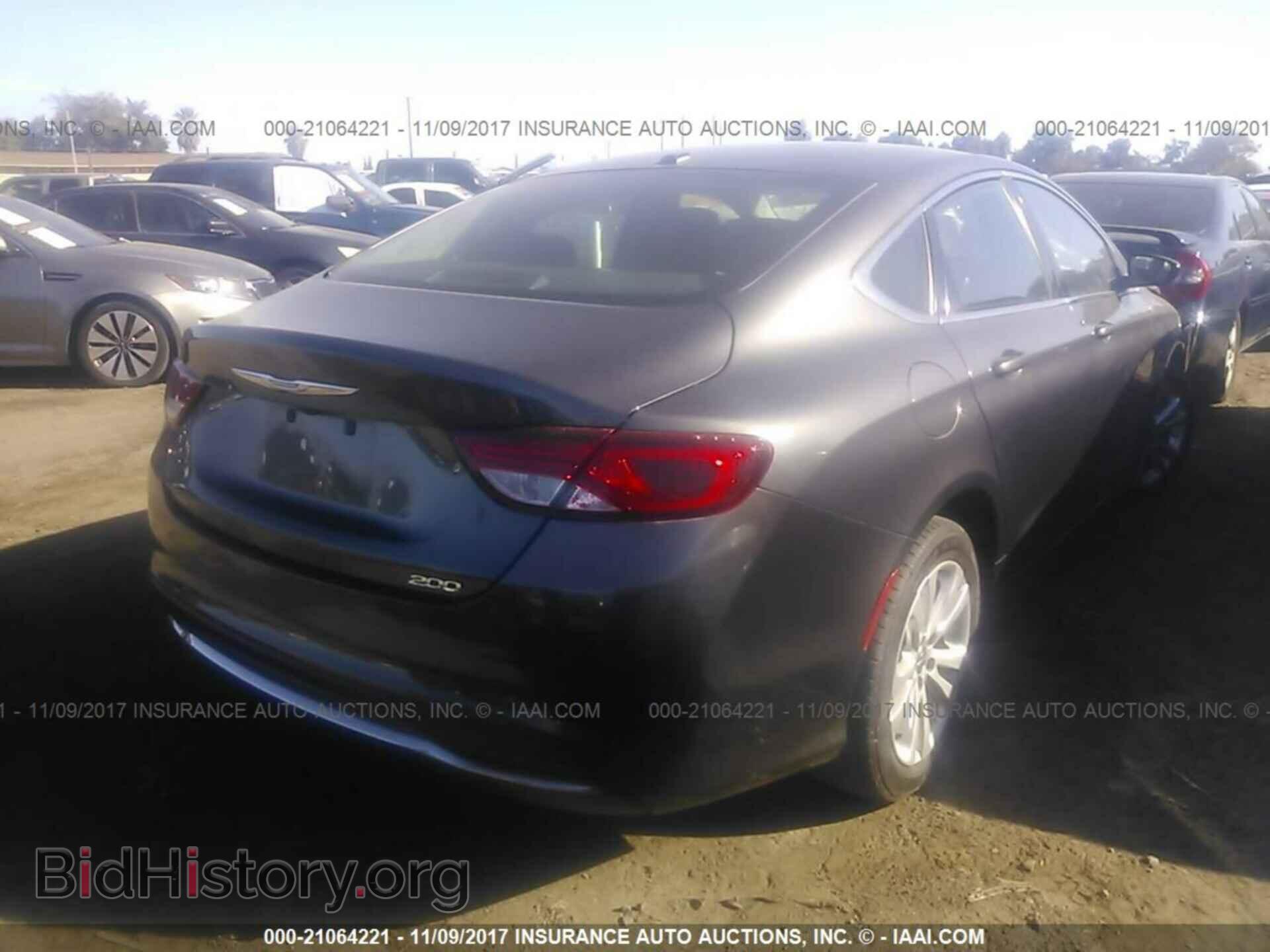 2015 Chrysler 200 - VIN: 1C3CCCAB6FN617070 - Фото 4