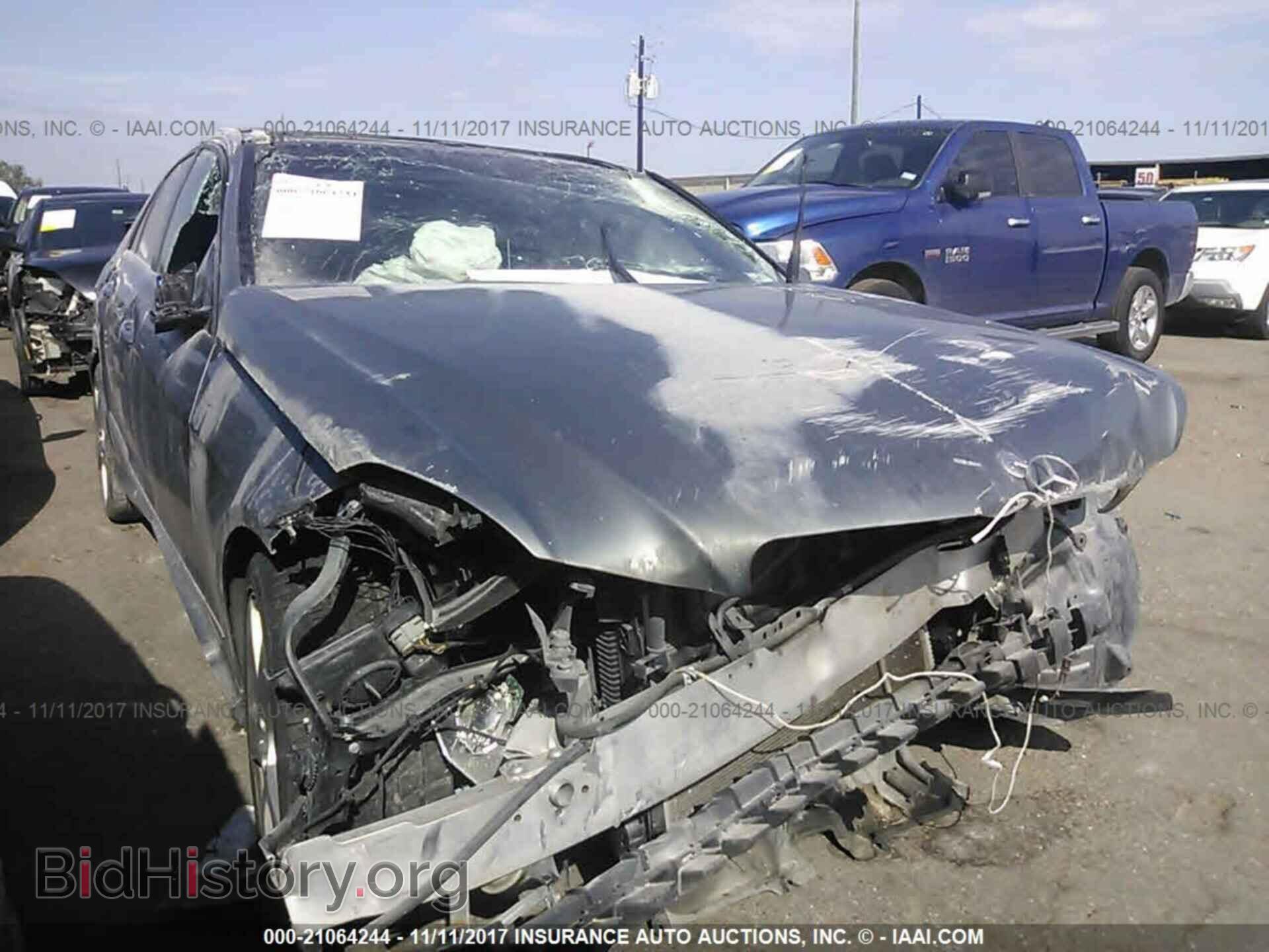 Photo WDDHF5GB1BA304415 - Mercedes-benz E 2011