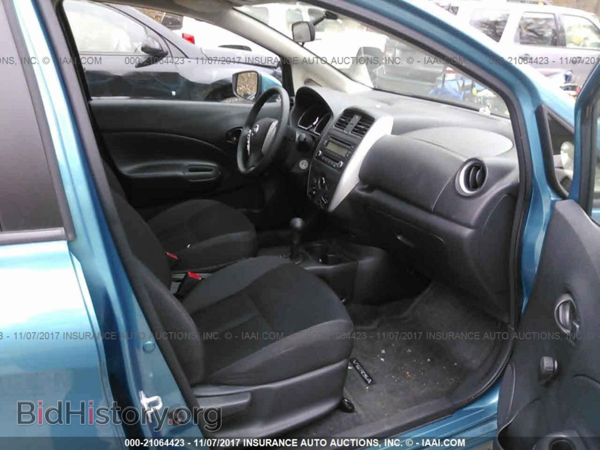 2016 Nissan Versa note - VIN: 3N1CE2CP2GL368800 - Photo 5