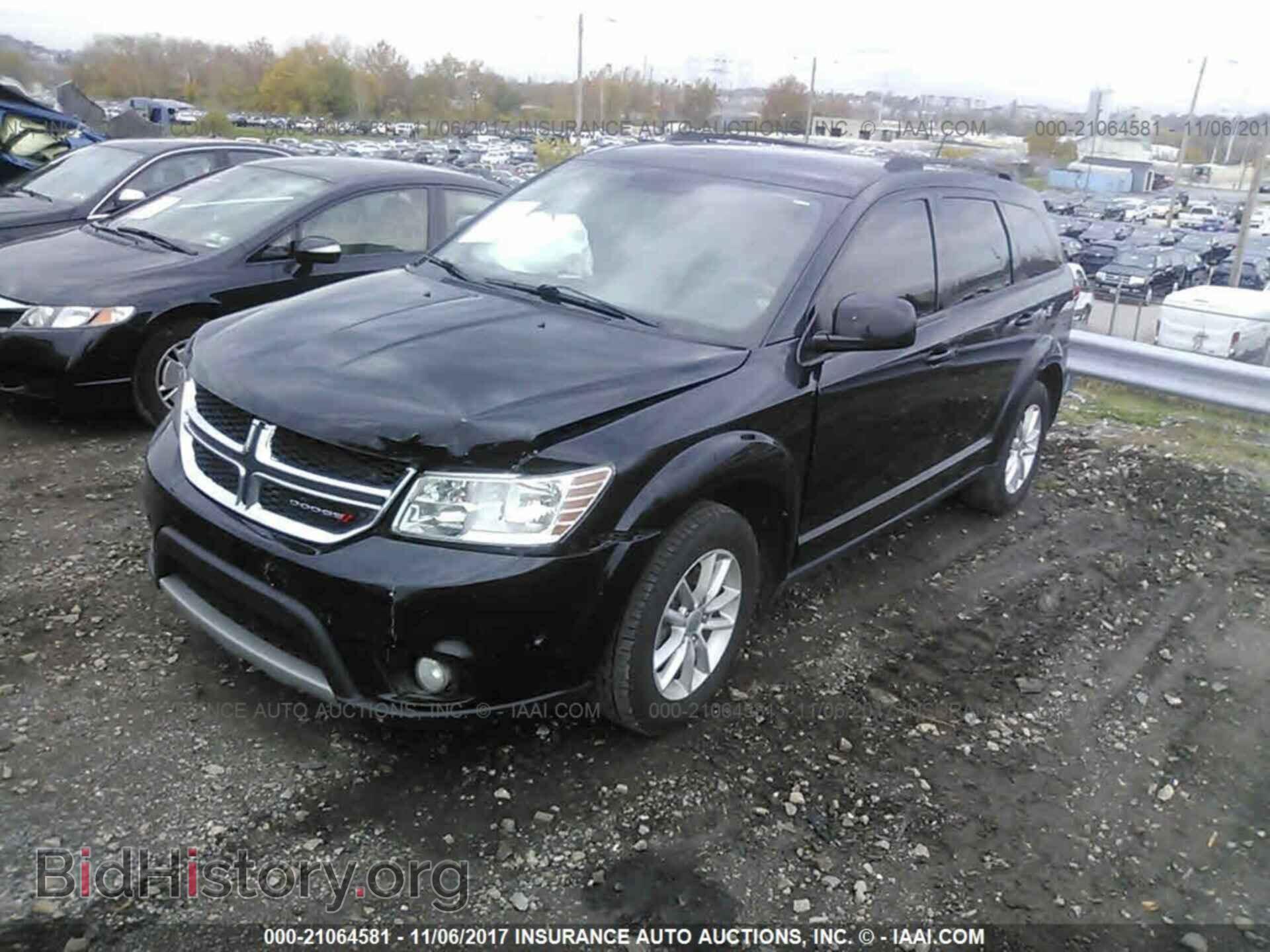2015 Dodge Journey - VIN: 3C4PDCBG7FT524871 - Photo 2