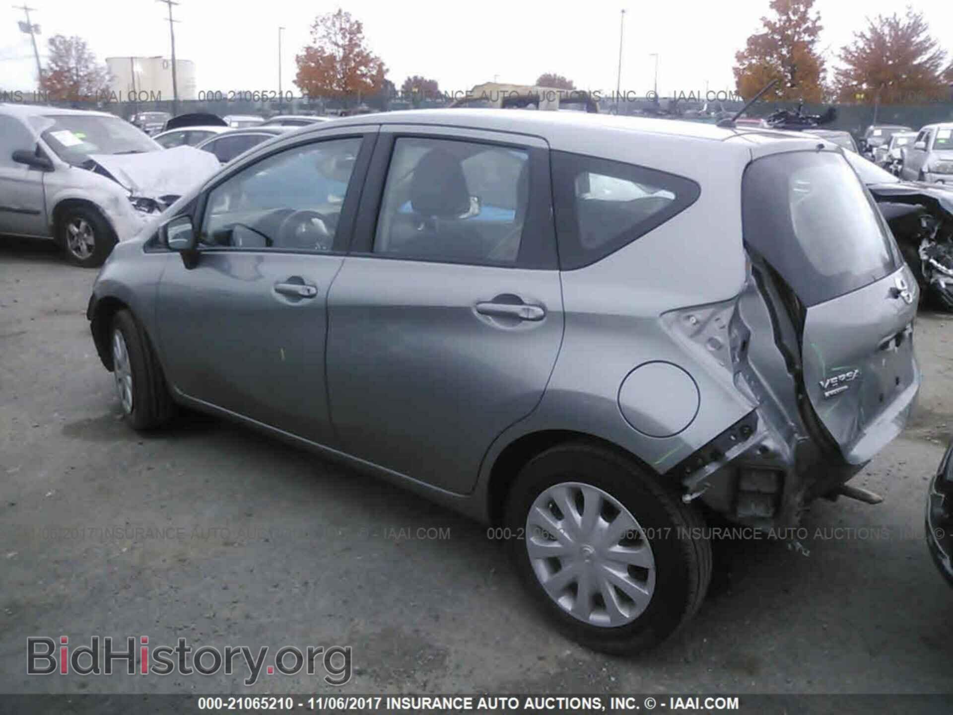2015 Nissan Versa note - VIN: 3N1CE2CP3FL425407 - Photo 3