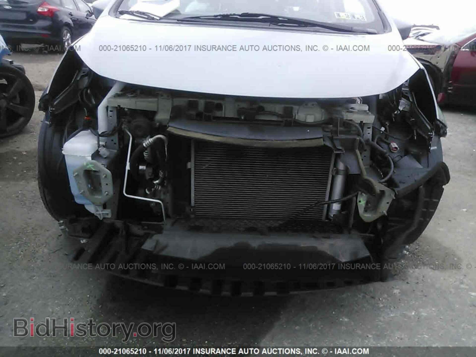 2015 Nissan Versa note - VIN: 3N1CE2CP3FL425407 - Photo 6