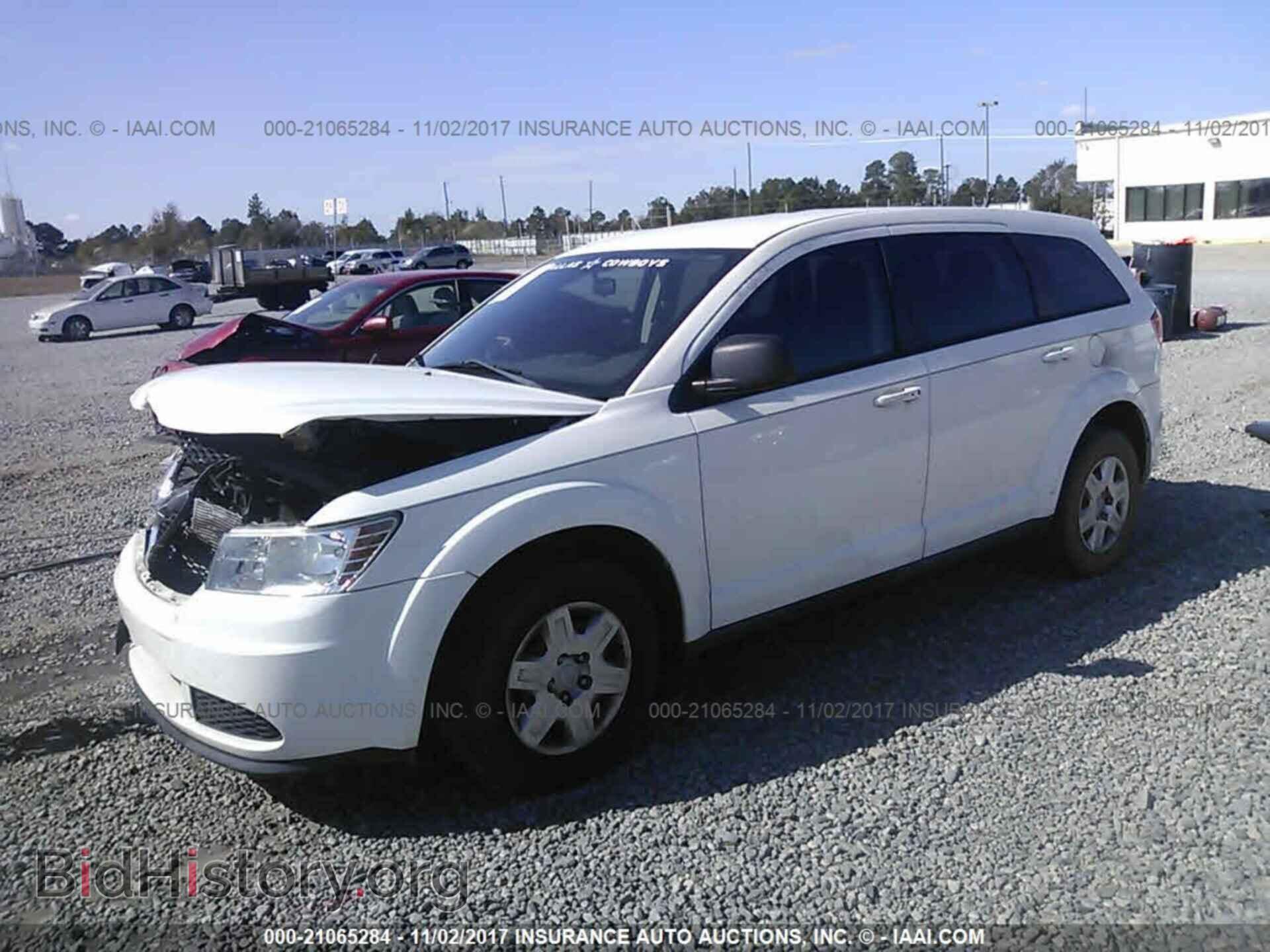 2012 Dodge Journey - VIN: 3C4PDCABXCT216952 - Фото 2