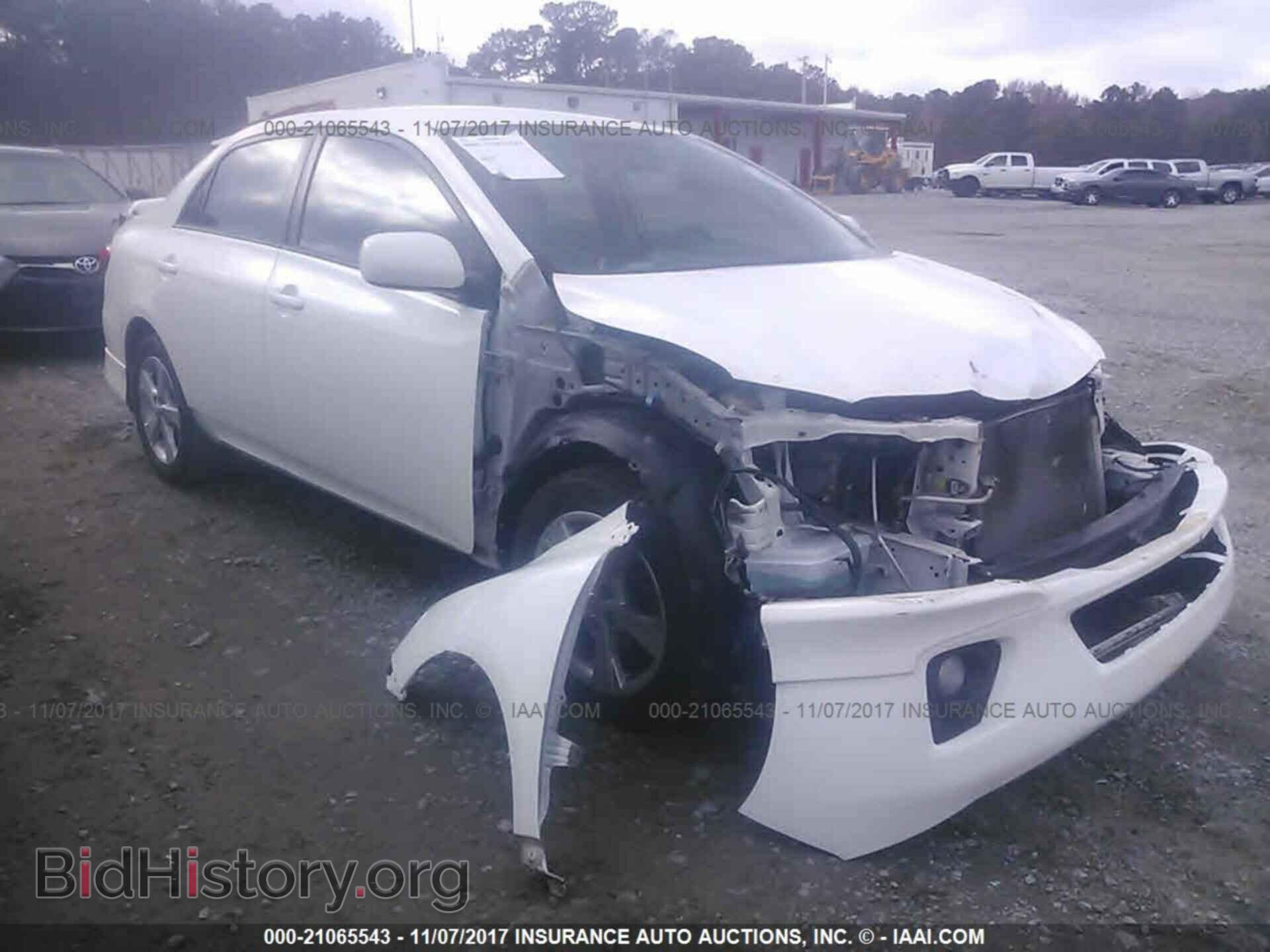 Photo 2T1BU4EE1DC012453 - Toyota Corolla 2013