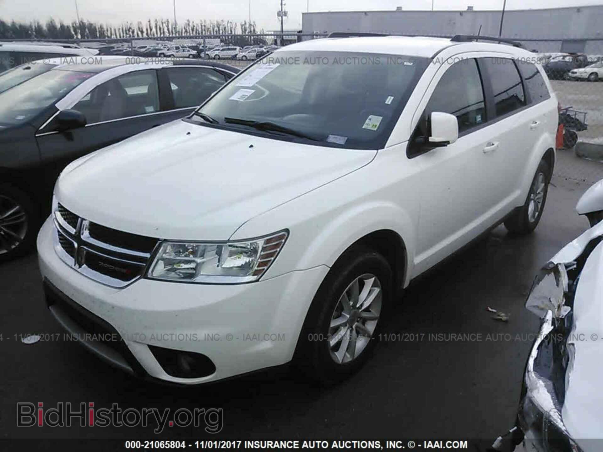 2017 Dodge Journey - VIN: 3C4PDCBG5HT531952 - Фото 2