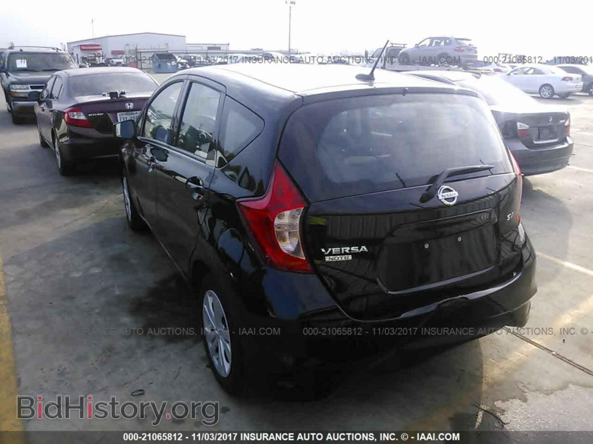 2017 Nissan Versa note - VIN: 3N1CE2CPXHL361529 - Фото 3