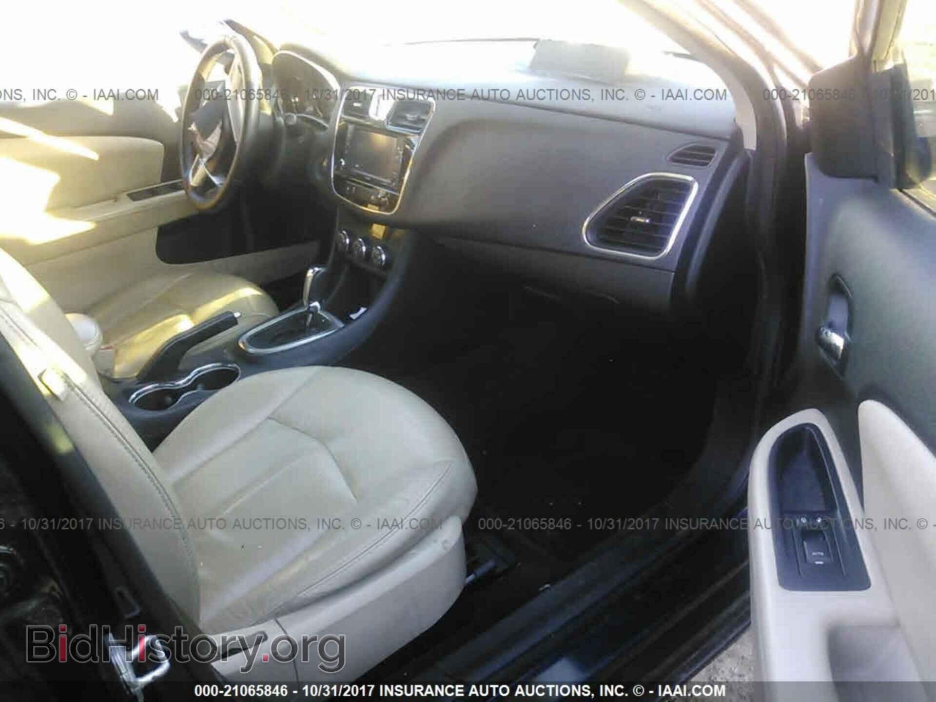 2012 Chrysler 200 - VIN: 1C3CCBCB6CN203693 - Фото 5