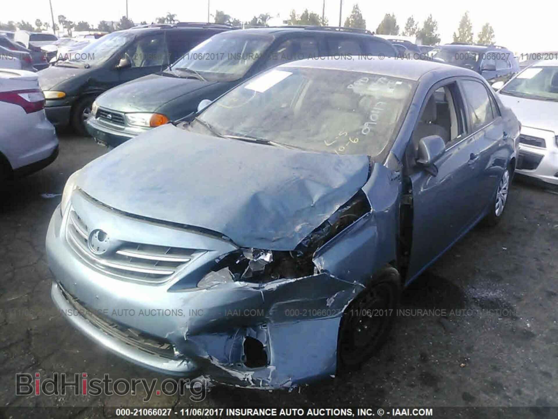 2013 Toyota Corolla - VIN: 5YFBU4EE1DP090117 - Фото 2