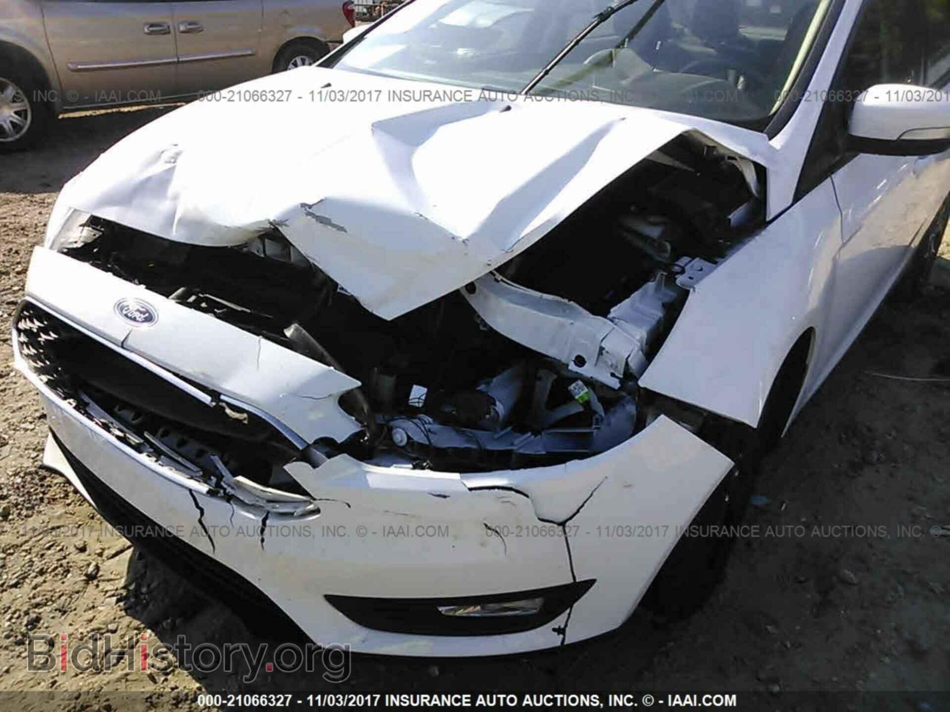 2016 Ford Focus - VIN: 1FADP3F21GL295261 - Photo 6