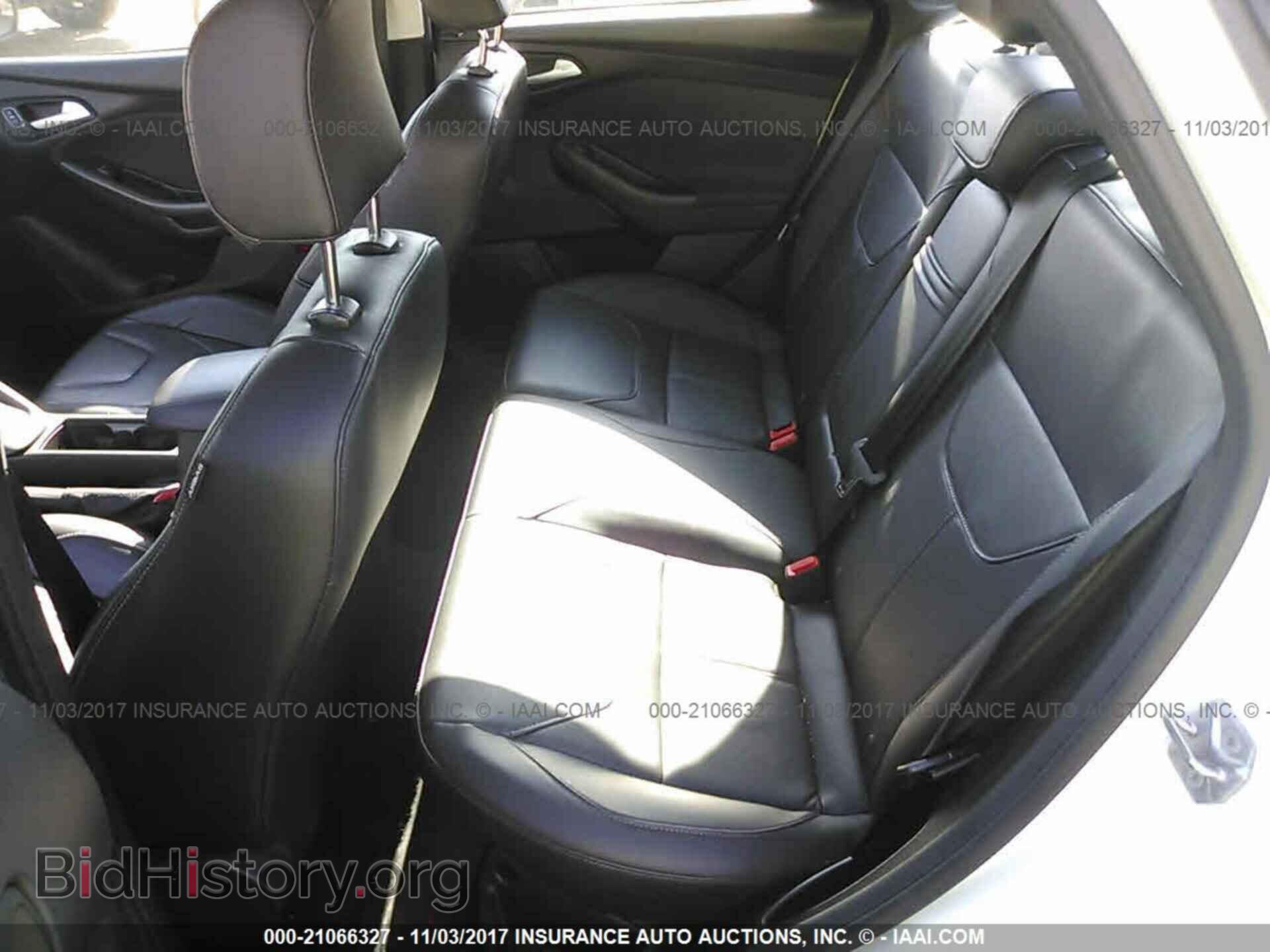 2016 Ford Focus - VIN: 1FADP3F21GL295261 - Photo 8