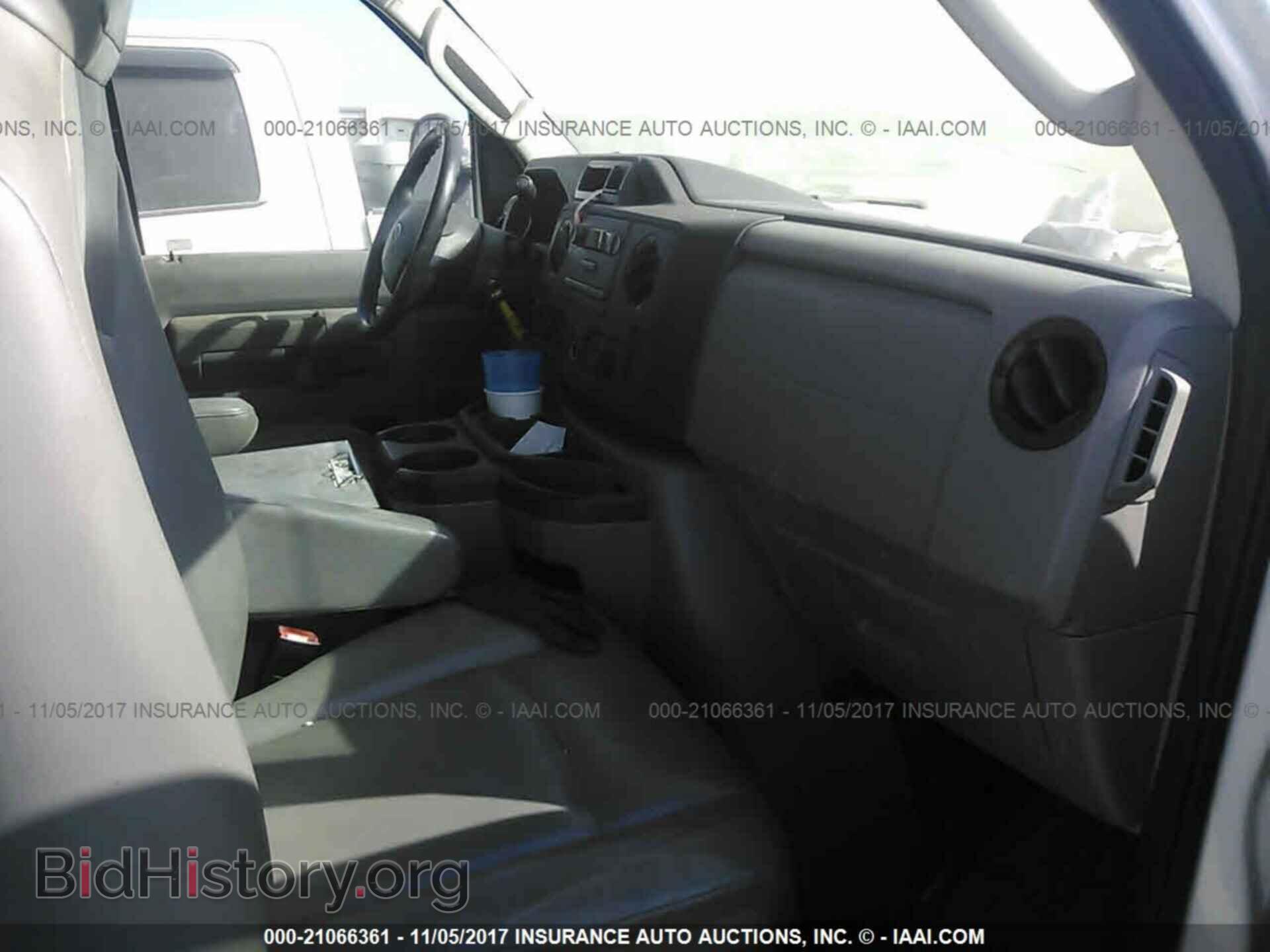 2011 Ford Econoline - VIN: 1FTSS3ELXBDA31453 - Фото 5