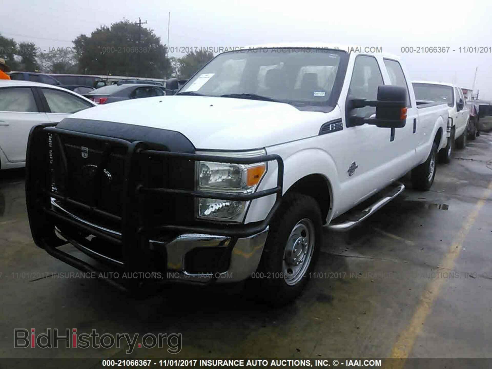 2011 Ford F250 - VIN: 1FT7W2AT1BEC74282 - Фото 2