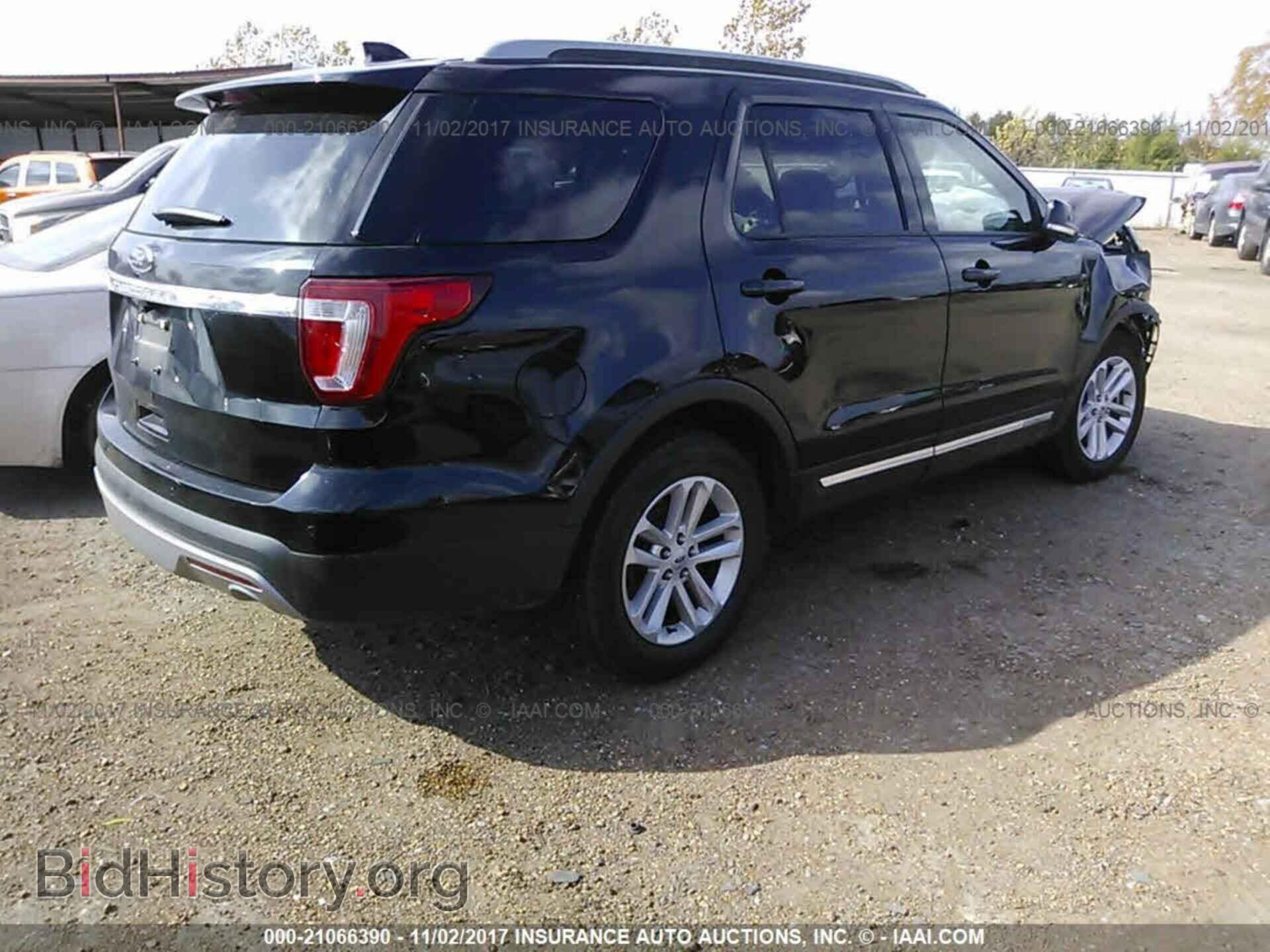 2017 Ford Explorer - VIN: 1FM5K7D8XHGD14245 - Photo 4