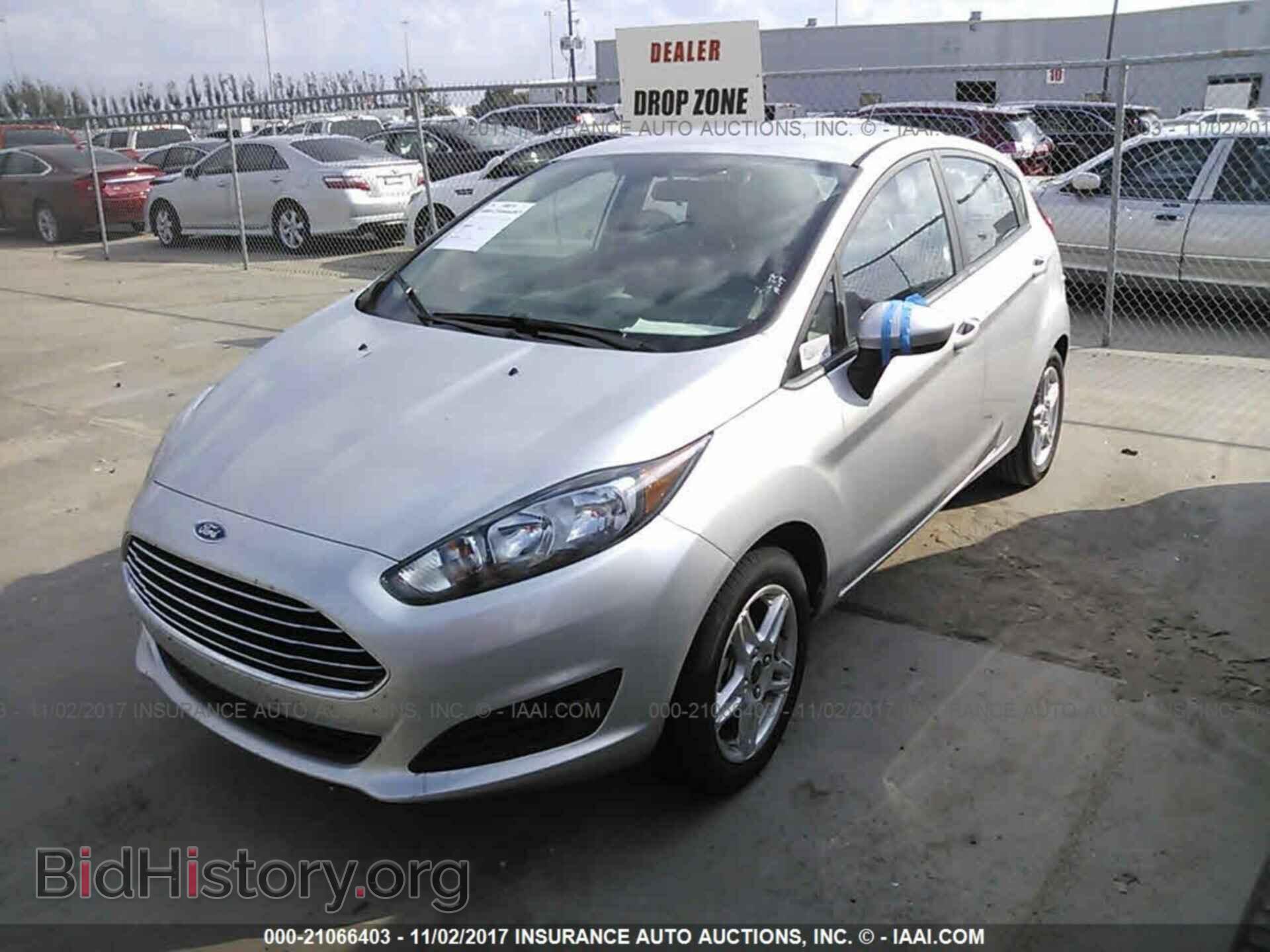 2017 Ford Fiesta - VIN: 3FADP4EJ6HM116095 - Фото 2