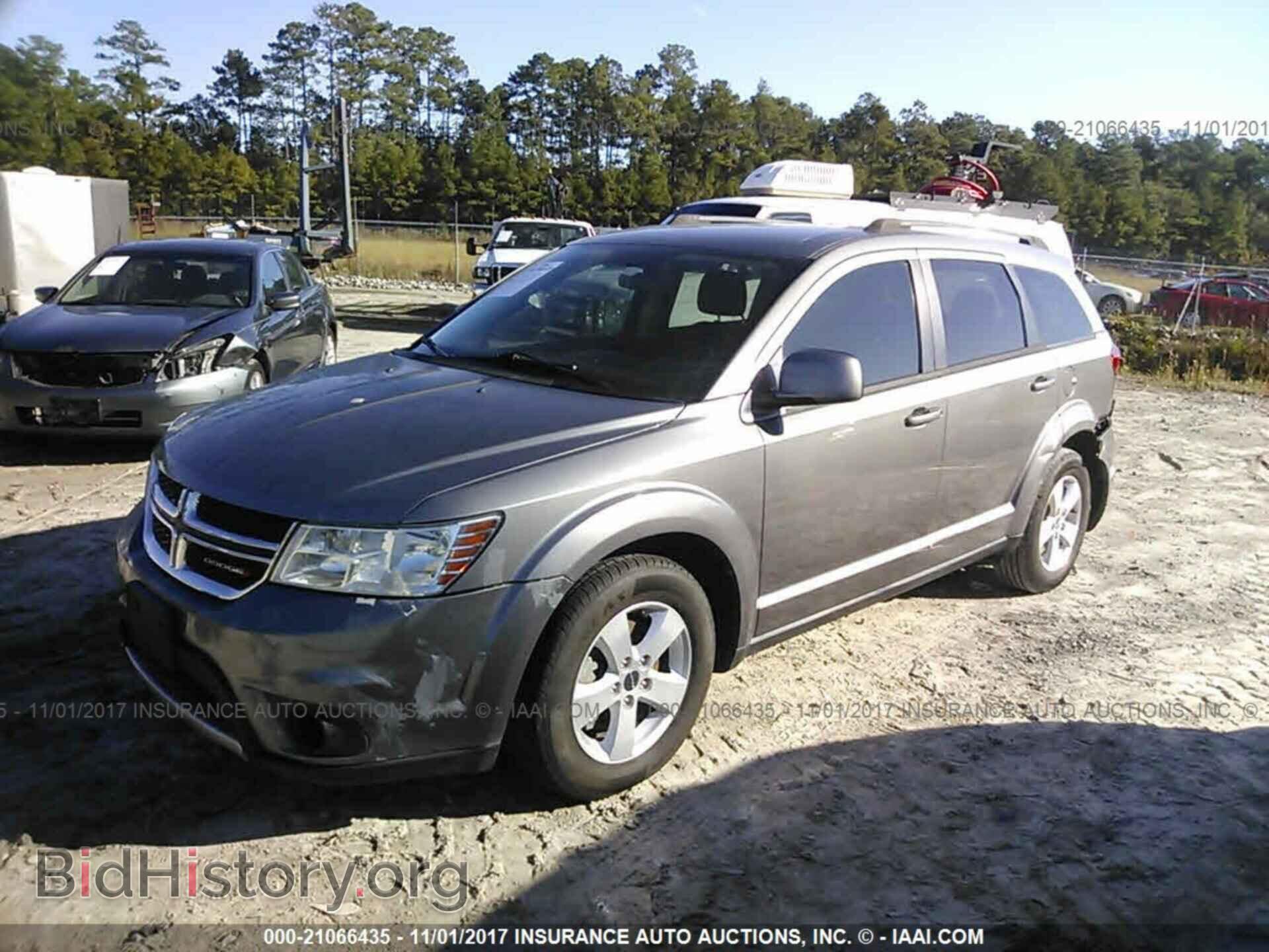 2012 Dodge Journey - VIN: 3C4PDDBGXCT396661 - Фото 2