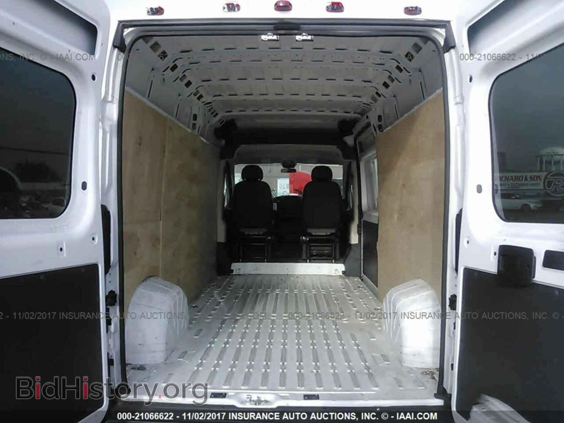 2017 Ram Promaster 2500 - VIN: 3C6TRVDG6HE526053 - Photo 8
