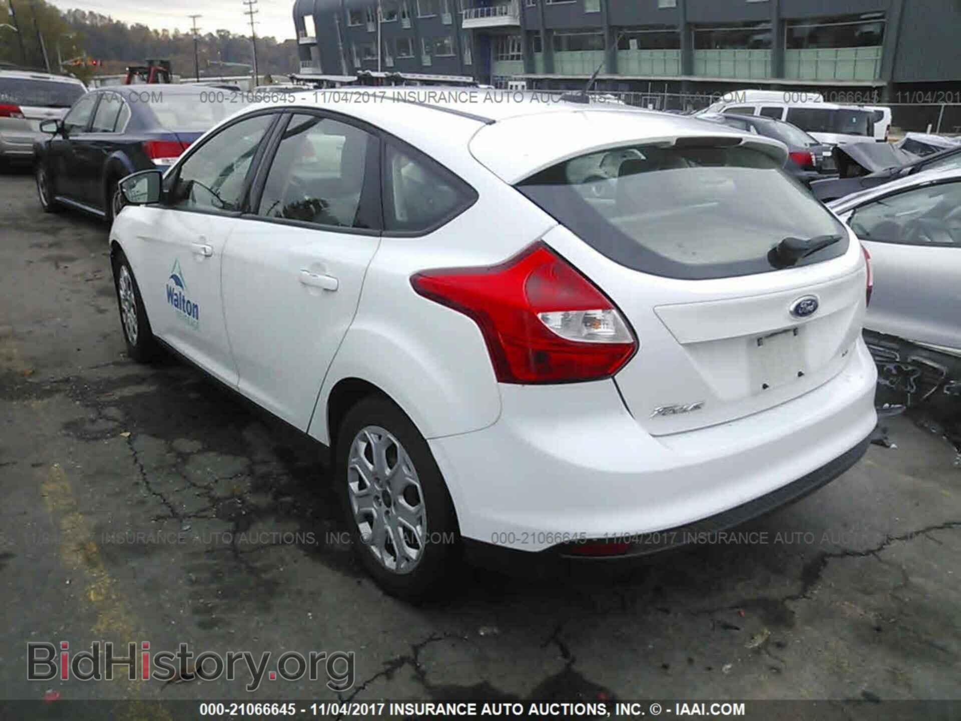 2012 Ford Focus - VIN: 1FAHP3K20CL244545 - Photo 3
