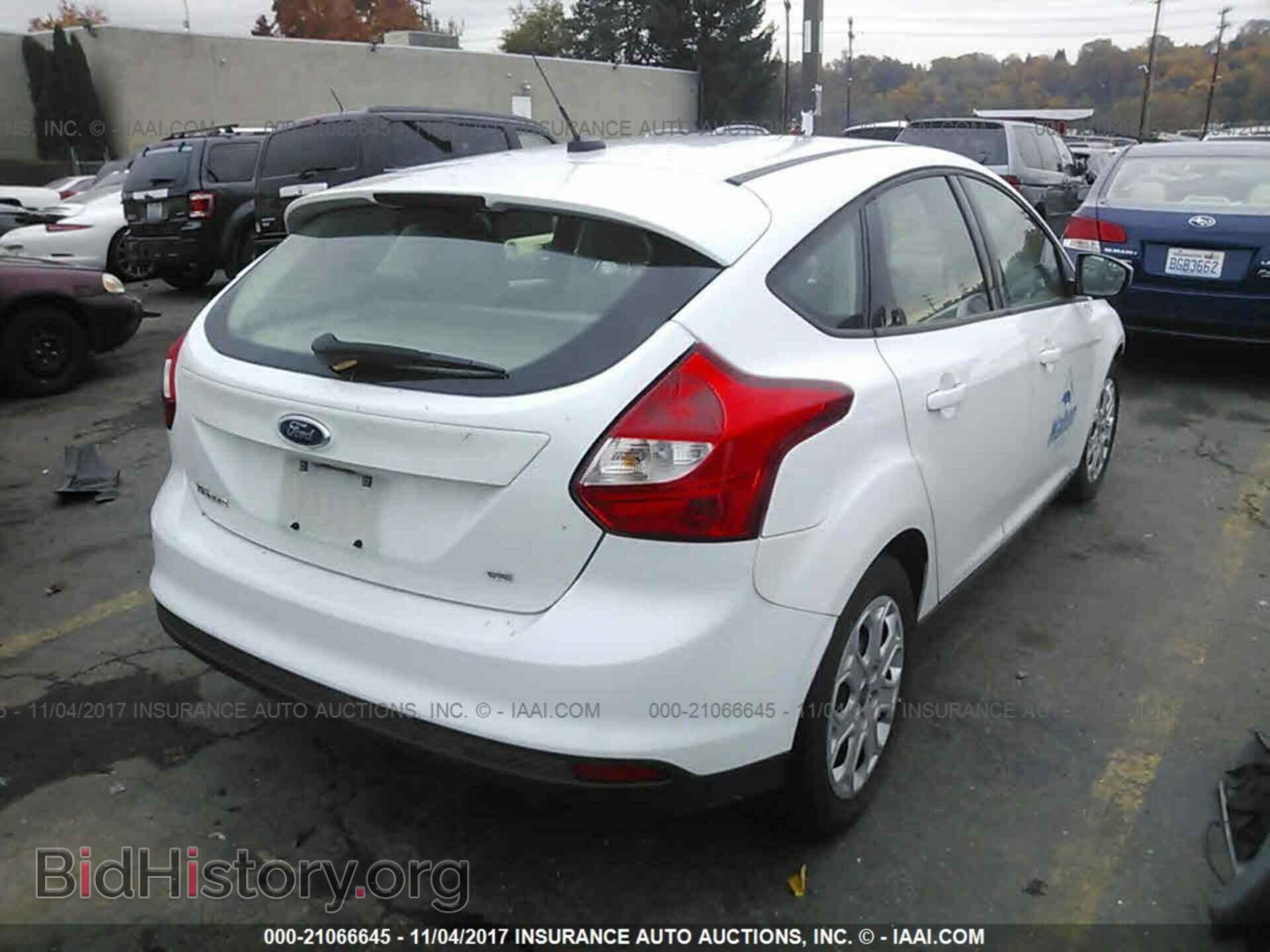 2012 Ford Focus - VIN: 1FAHP3K20CL244545 - Photo 4