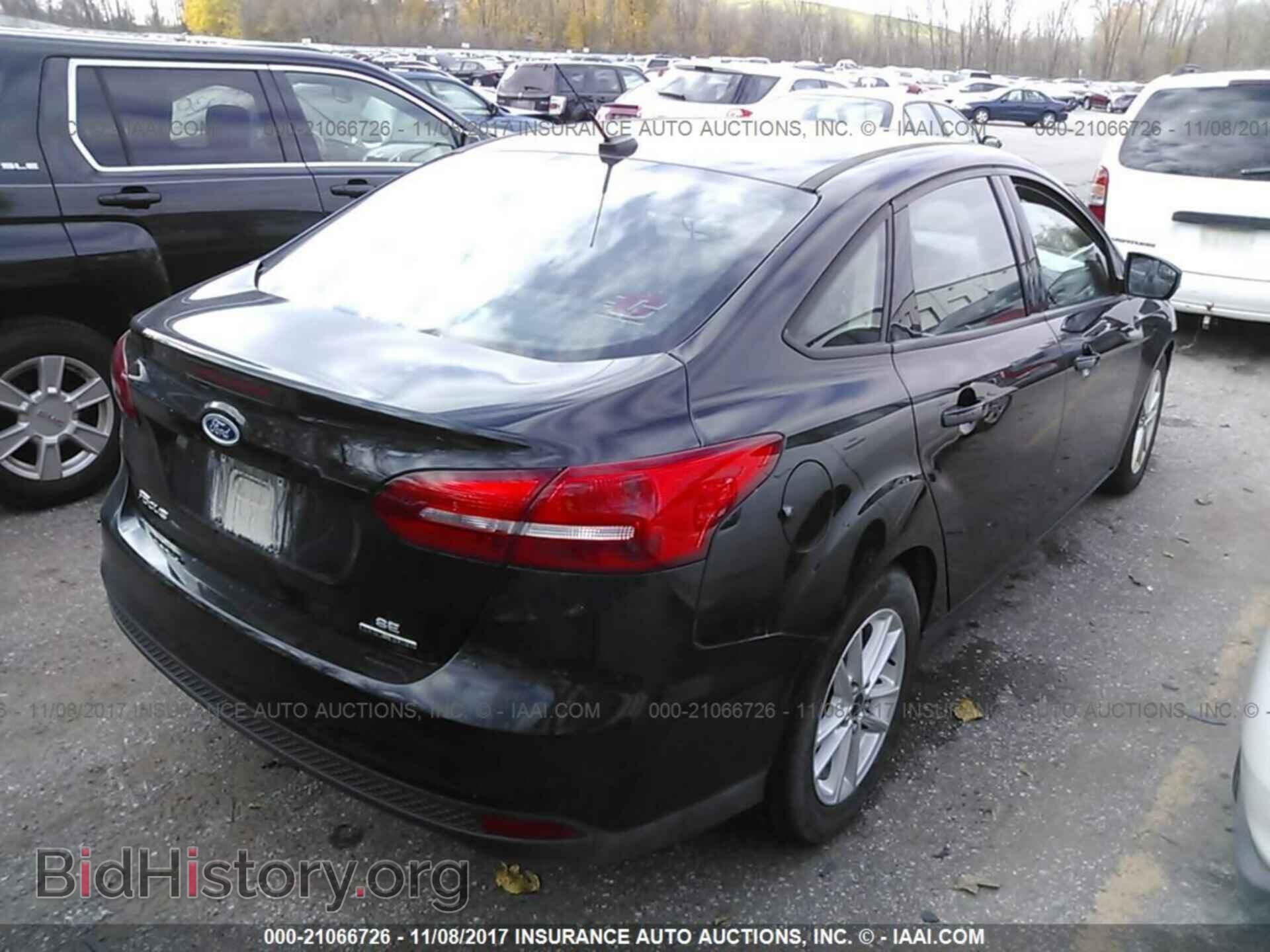 2016 Ford Focus - VIN: 1FADP3F23GL229696 - Фото 4