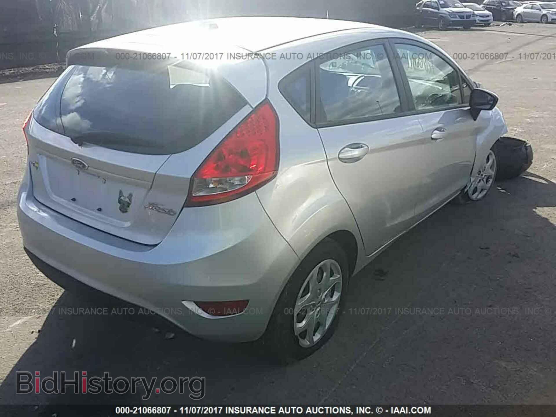 2012 Ford Fiesta - VIN: 3FADP4EJ3CM112501 - Photo 4