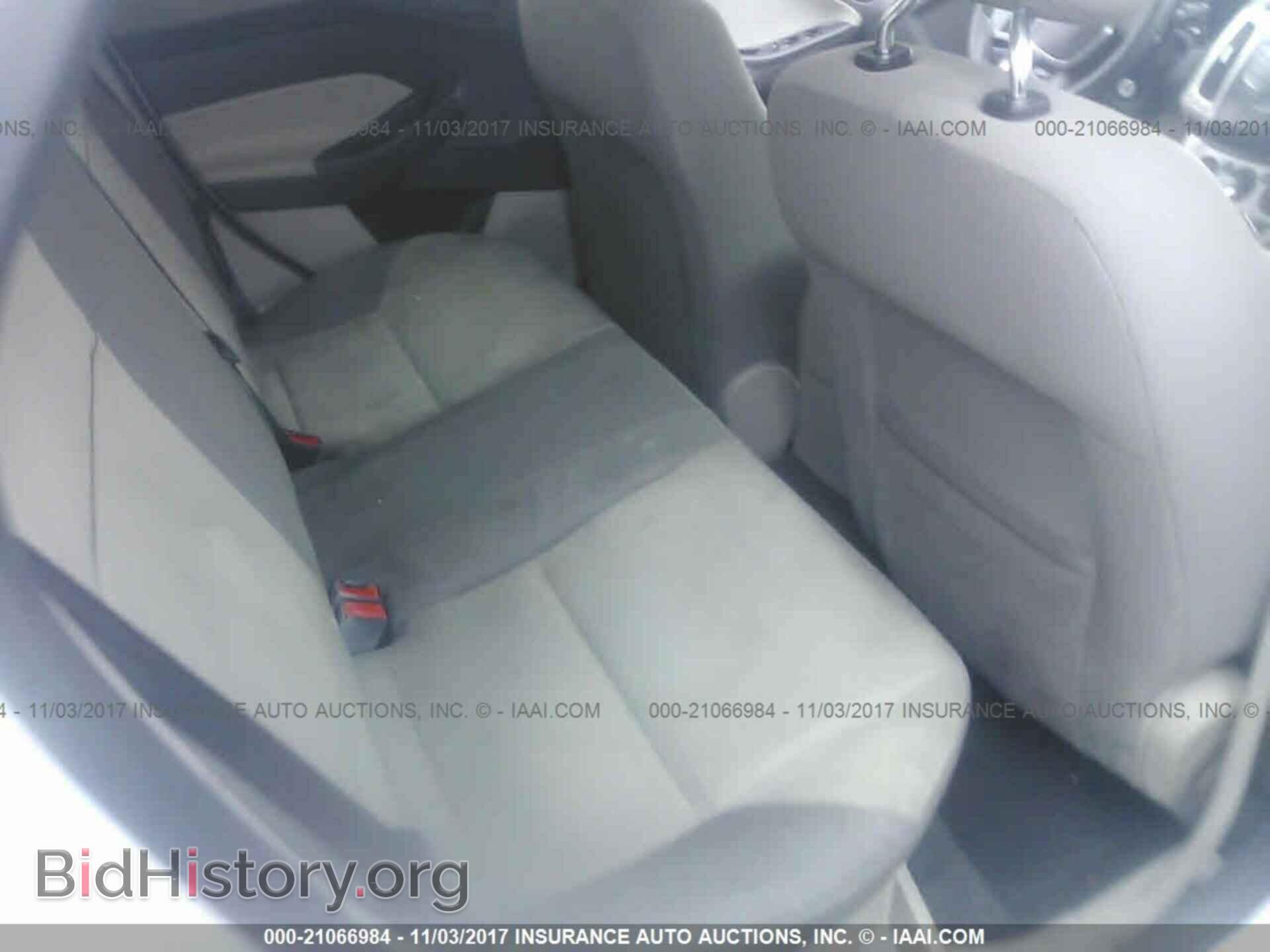 2012 Ford Focus - VIN: 1FAHP3F24CL271967 - Photo 8