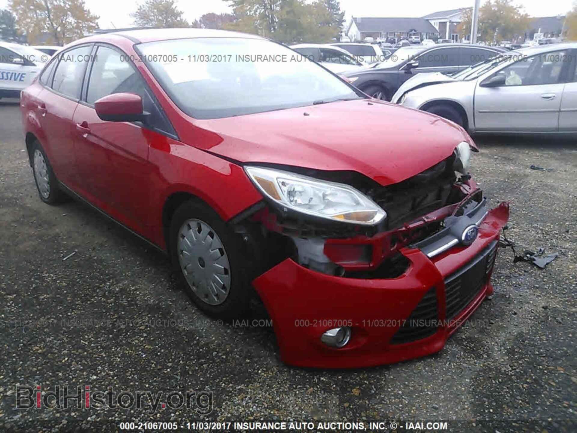 Фотография 1FAHP3F27CL117995 - Ford Focus 2012