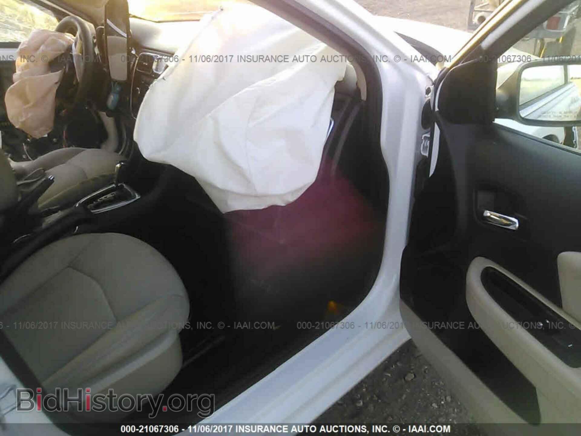 2013 Chrysler 200 - VIN: 1C3CCBBB8DN512648 - Фото 5