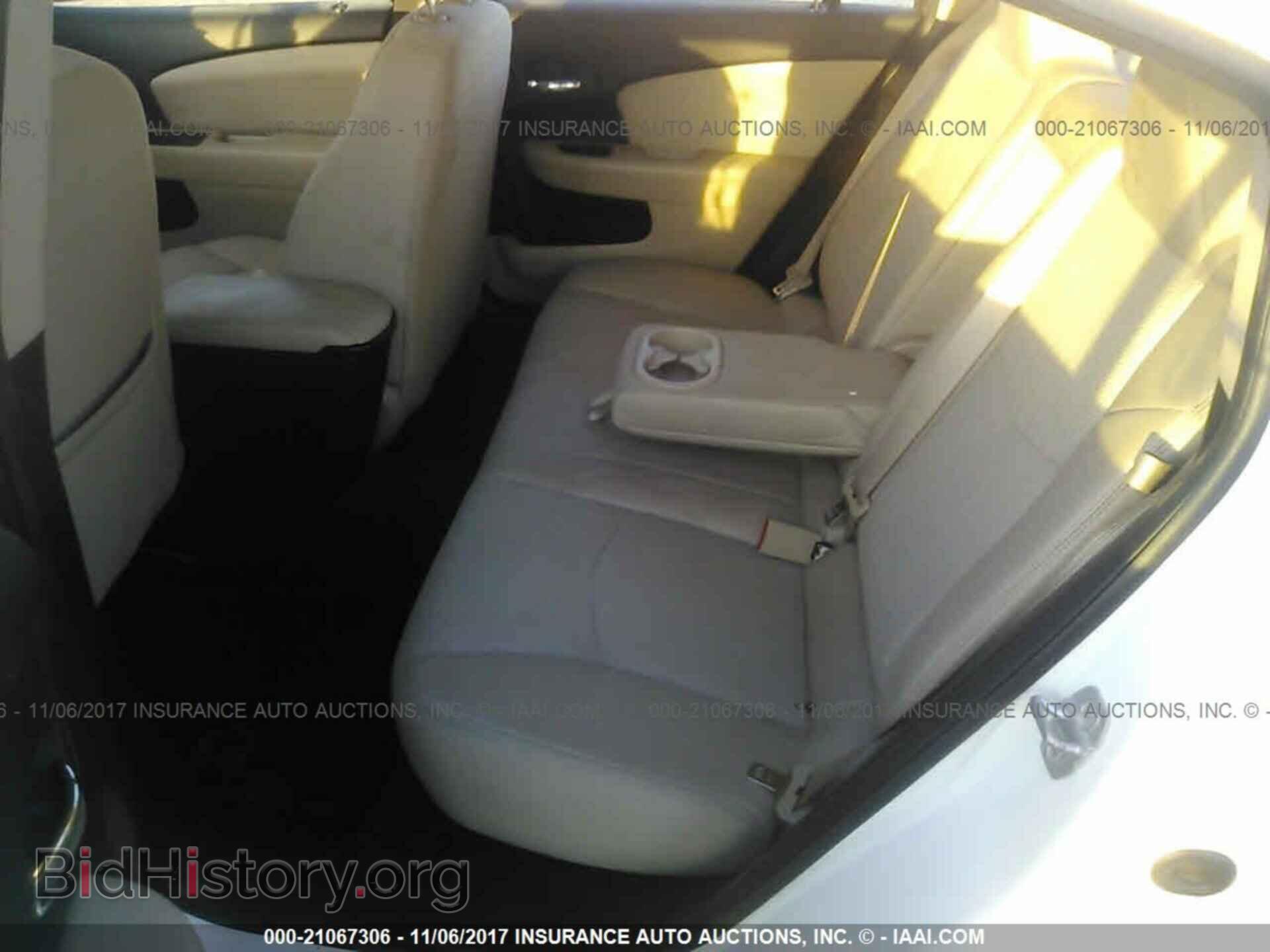 2013 Chrysler 200 - VIN: 1C3CCBBB8DN512648 - Фото 8