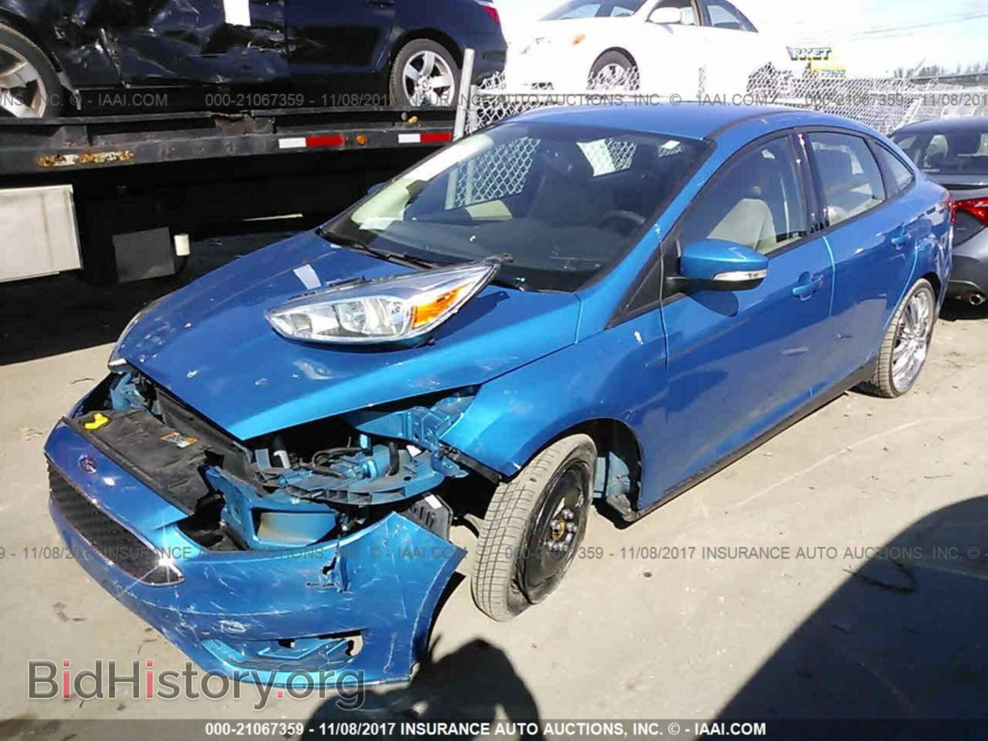 2016 Ford Focus - VIN: 1FADP3F24GL207383 - Фото 2