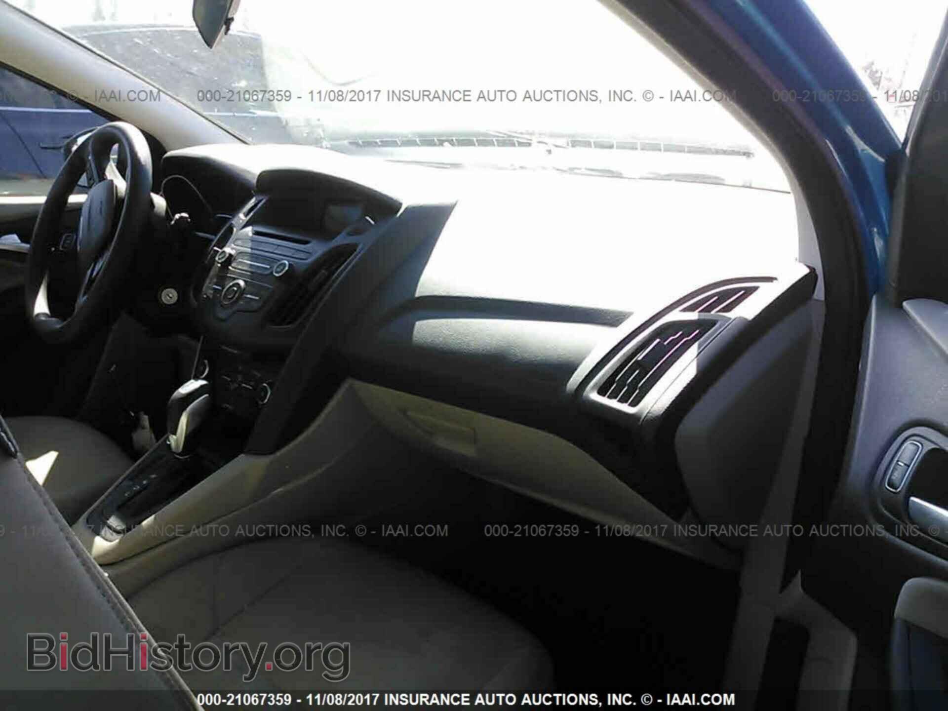 2016 Ford Focus - VIN: 1FADP3F24GL207383 - Фото 5